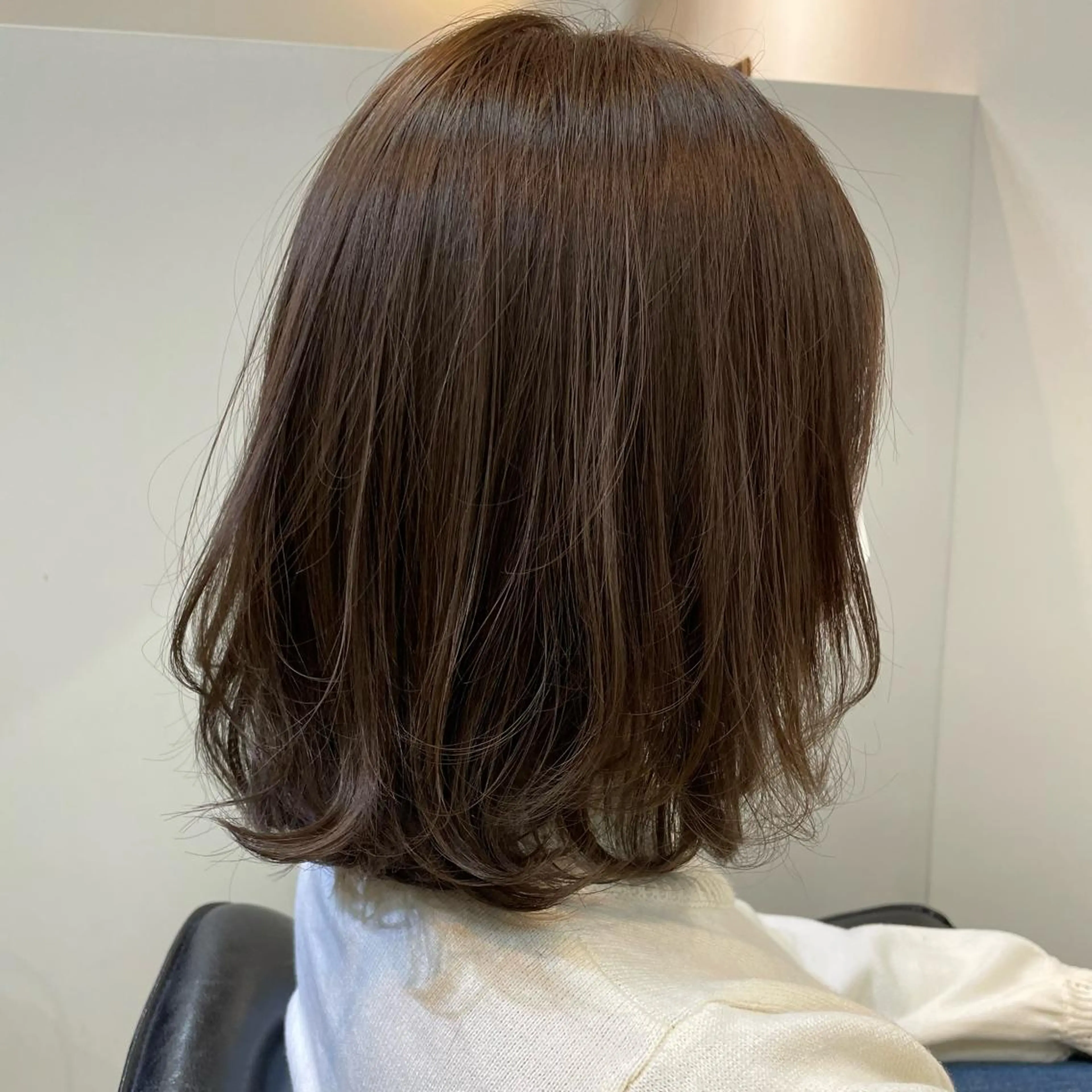 カラー イシイ ハルナ 🤍のヘアスタイル