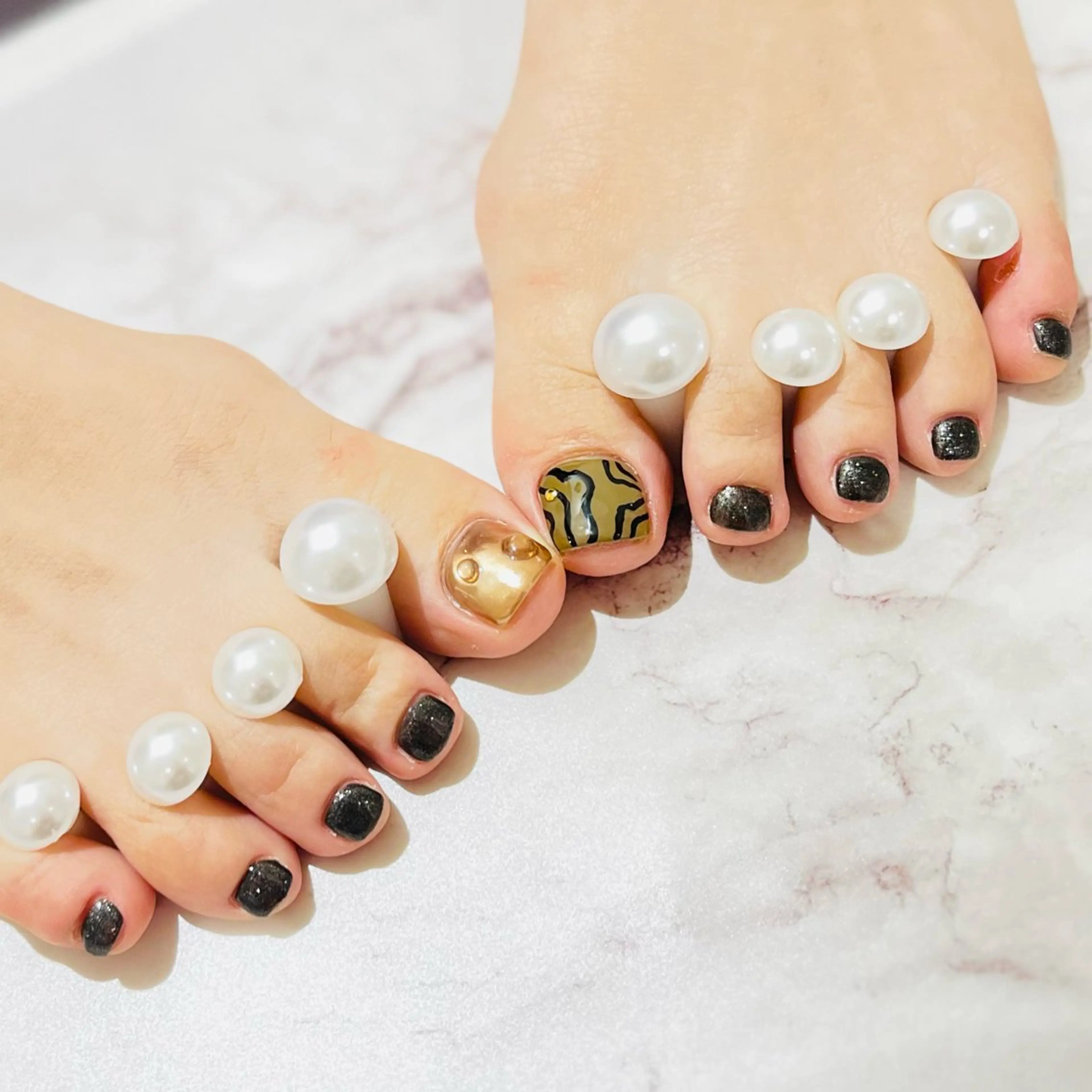 ネイル フットネイル Hair removal & Beauty salon Produce by Lucia所属・nail salon Luciaのネイルデザイン