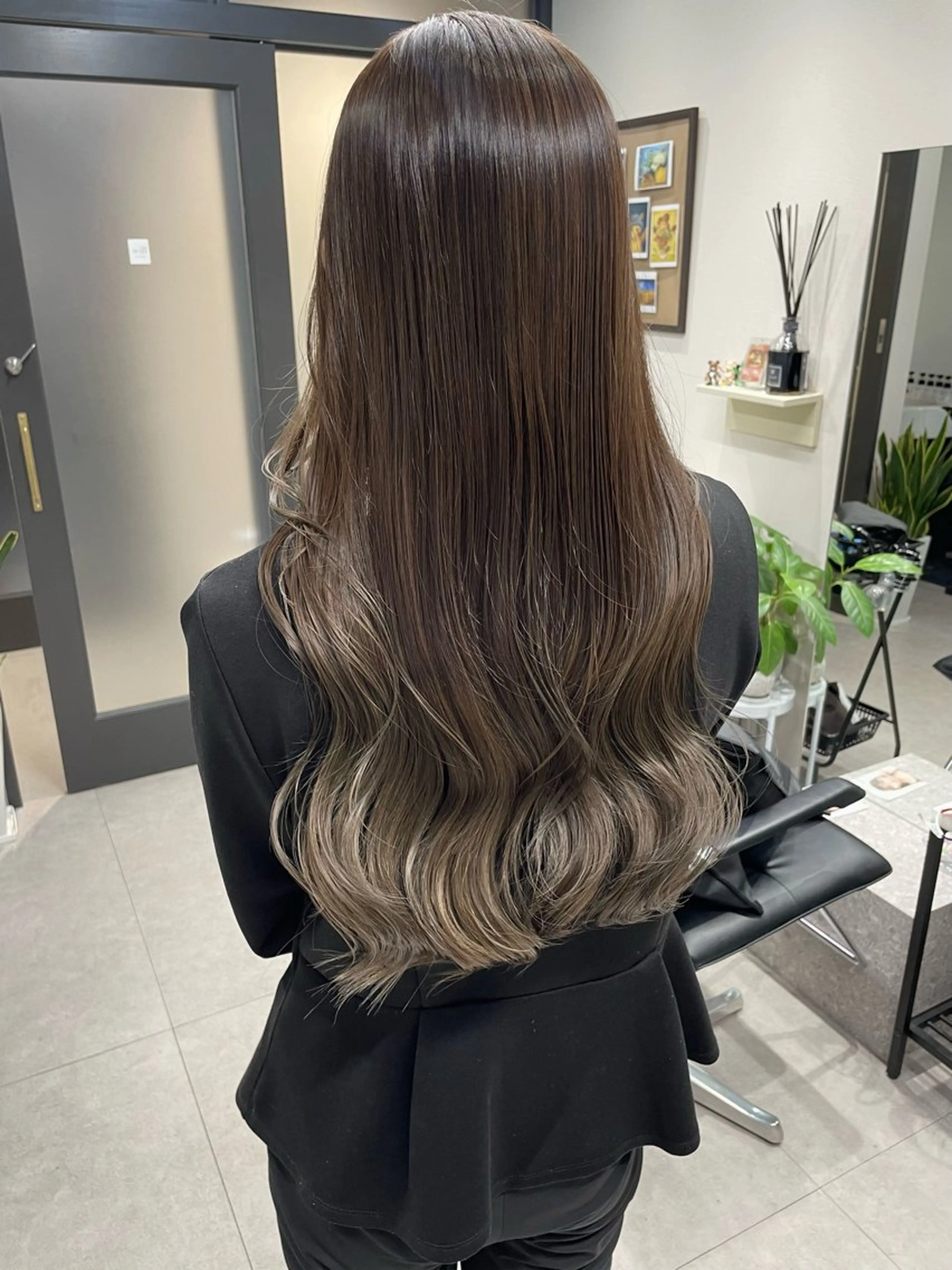 ロング カラー ヘアカラー 髪質改善will hairdesignのヘアスタイル