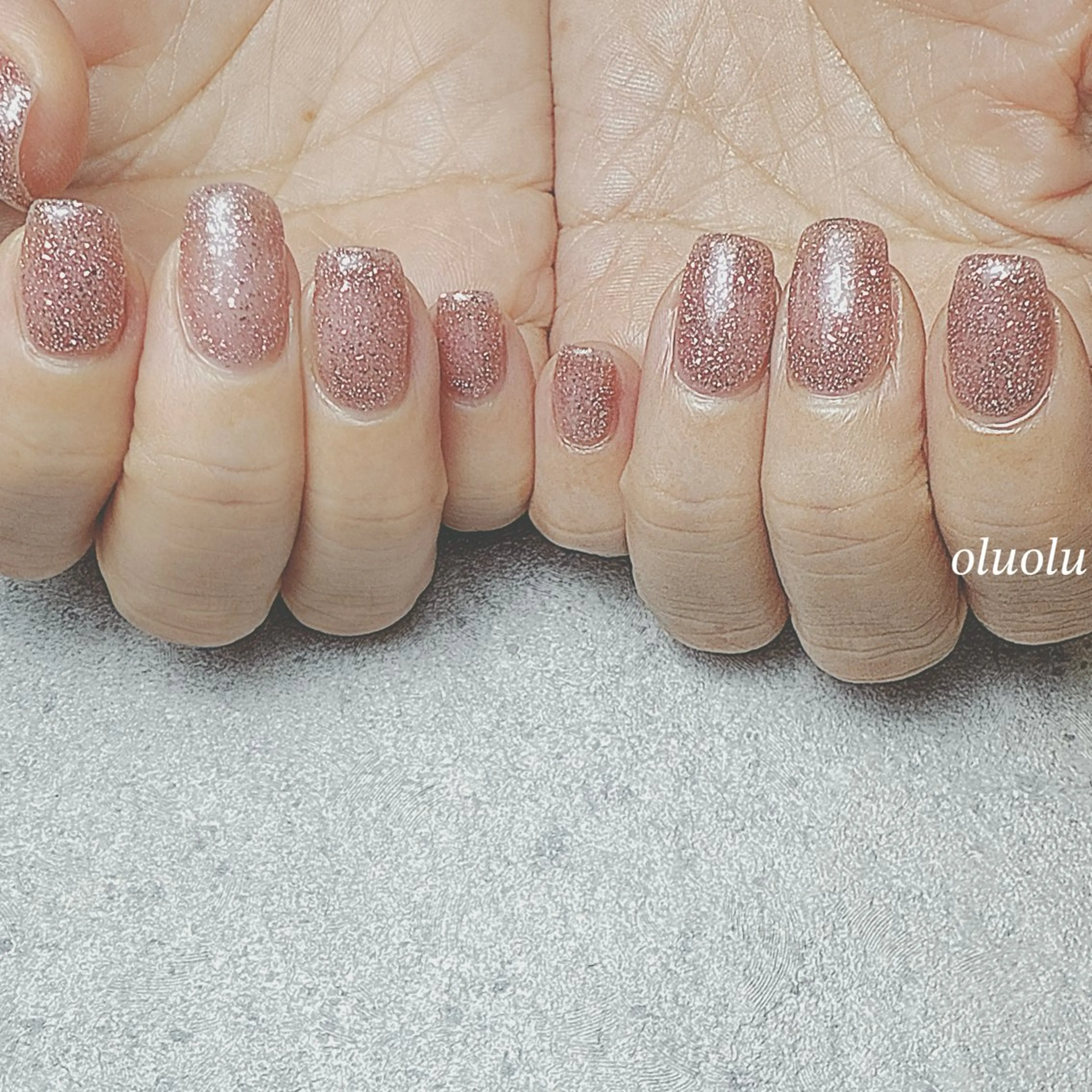 ネイル アートネイル フラッシュネイル フットネイル キラキラネイル ラメ(グリッター) ハンドネイル 大村 紬華のネイルデザイン