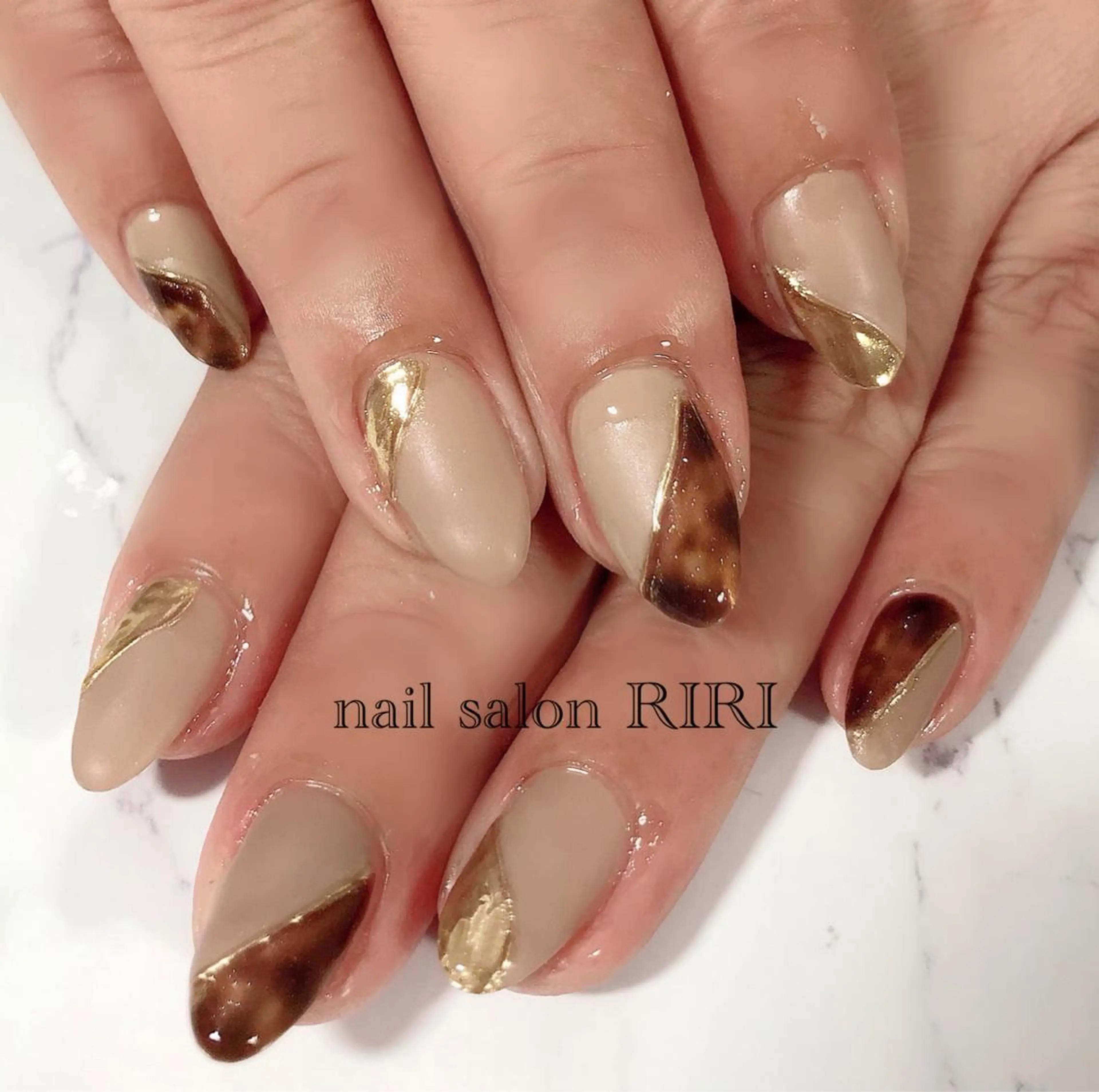 ネイル べっ甲ネイル private  nail  salon RIRI所属・RIRI リリのネイルデザイン