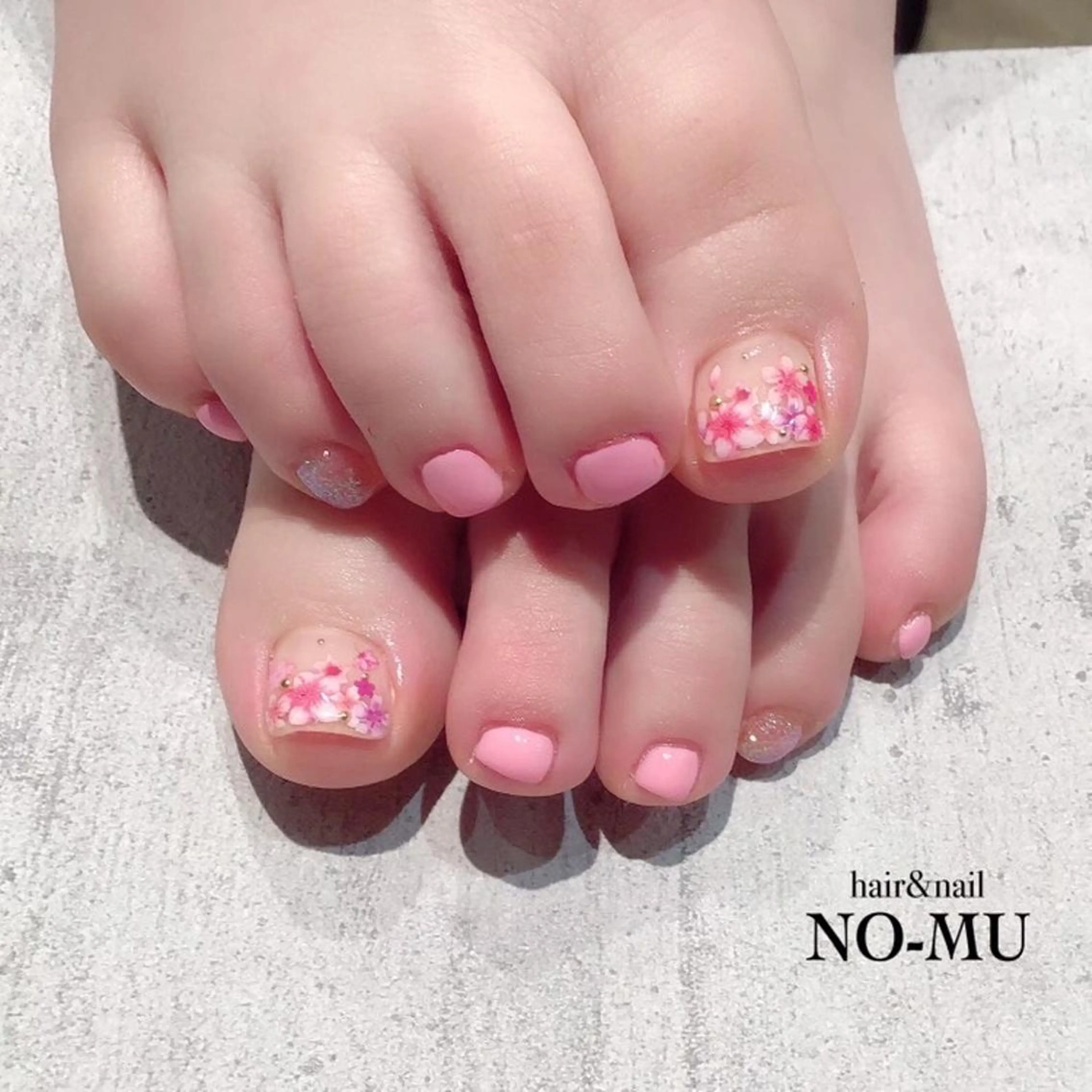 ネイル 桜ネイル hair＆nail NO-MU所属・hair＆nail NO-MUのネイルデザイン