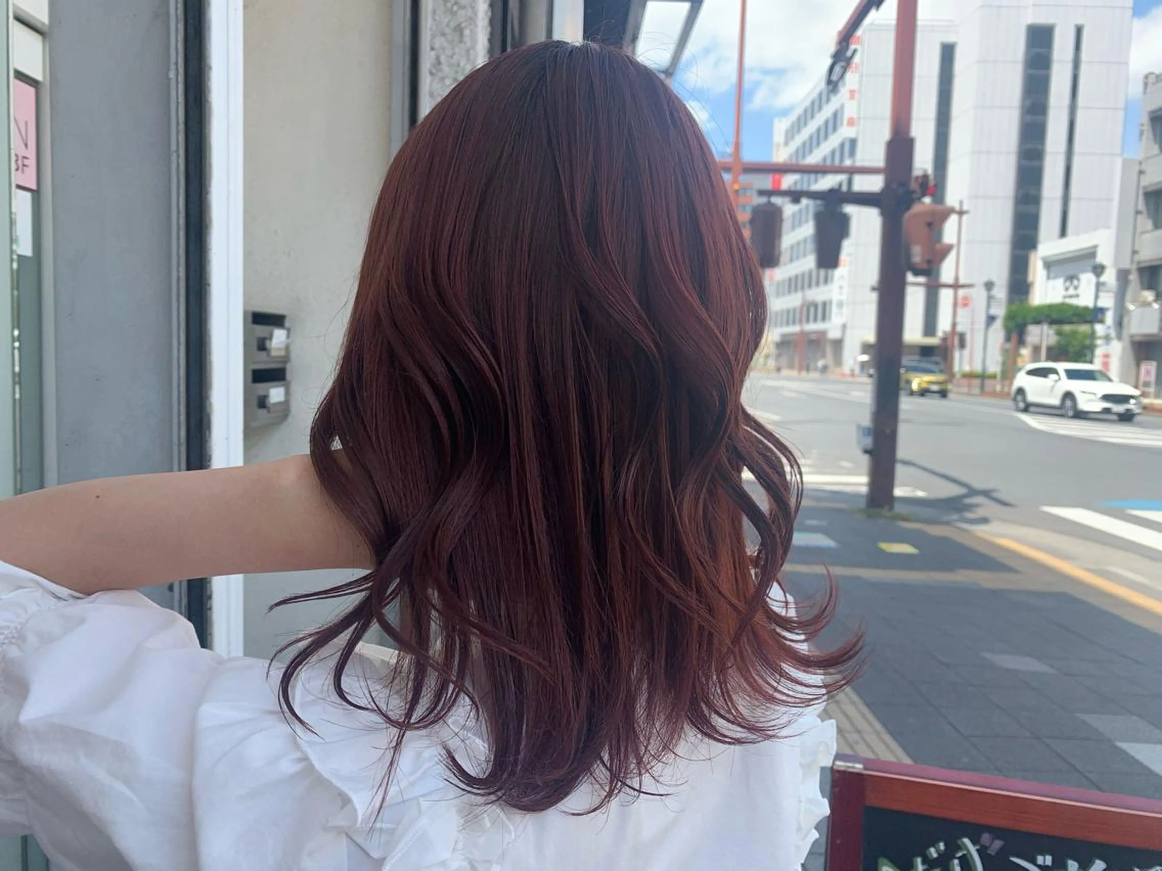 セミロング カラー パーマ ヘアアレンジ メンズ キッズ ネイル マツエク・マツパ アイブロウ メンズブリーチ ブリーチ ブリーチなしカラー 🤍韓国風/艶髪🤍 鳥越美羽のヘアスタイル