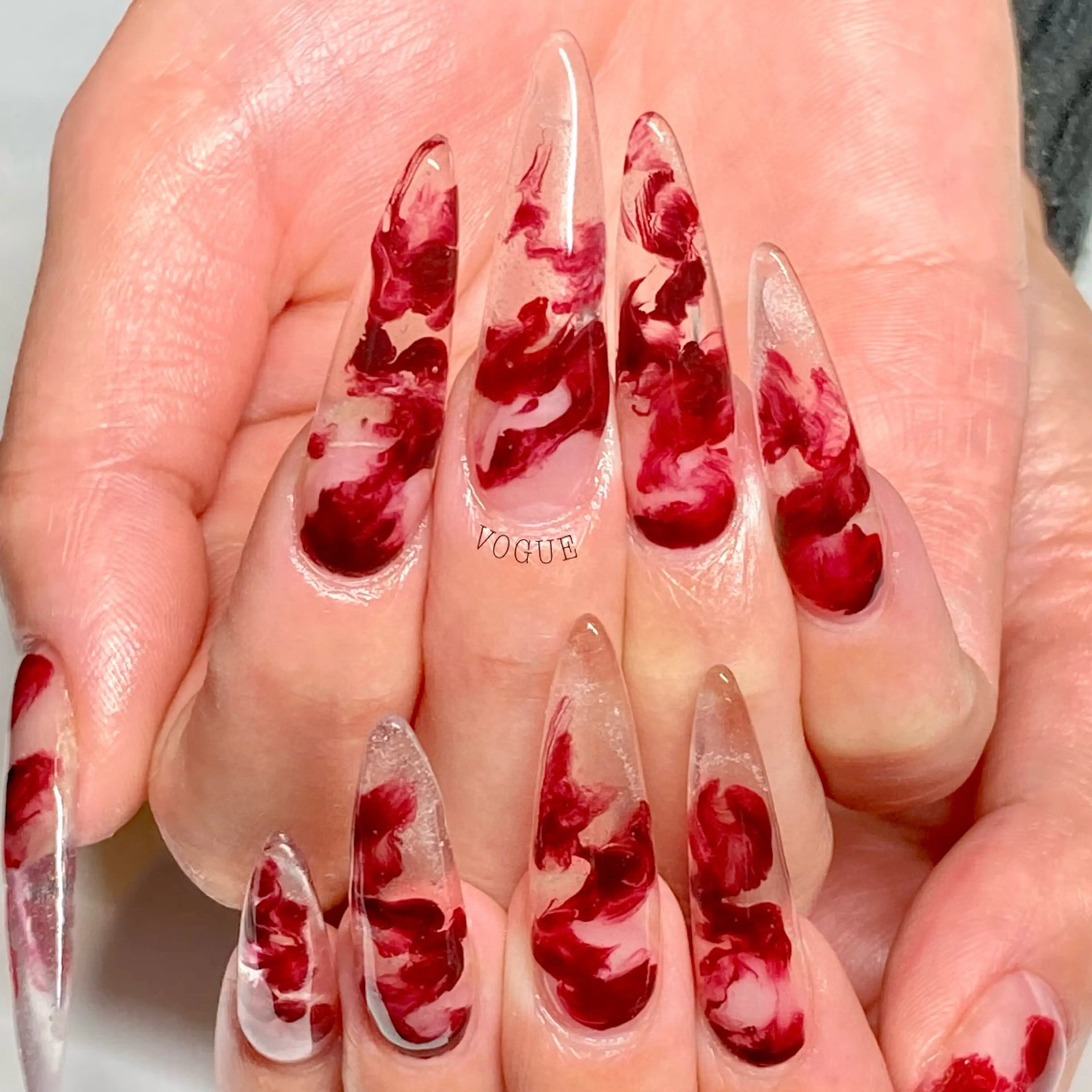 ネイル ハンドネイル VOGUE ×SWANのネイルデザイン