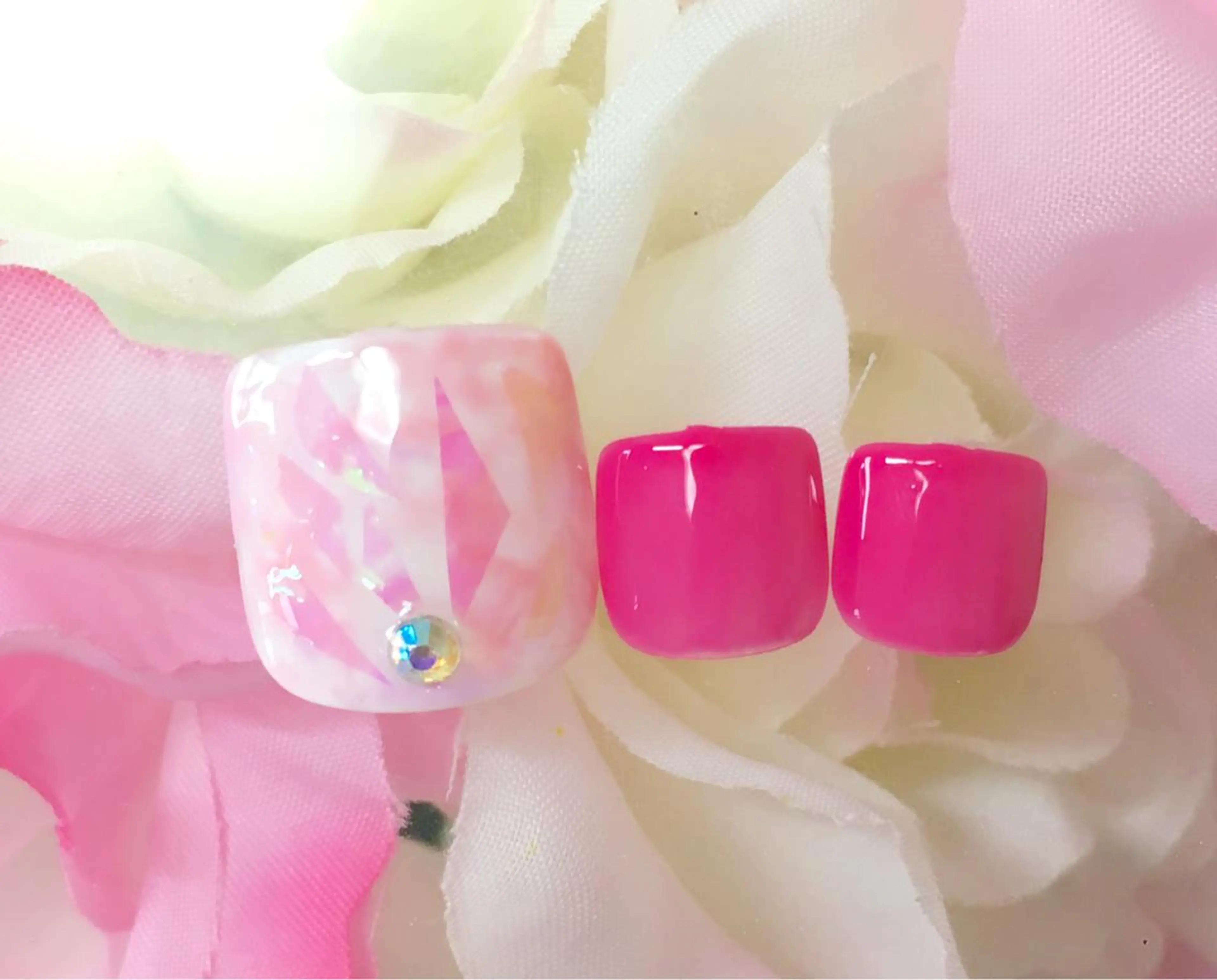 ネイル アートネイル フットネイル ジェルネイル パラジェル 冬ネイル clover nailのネイルデザイン