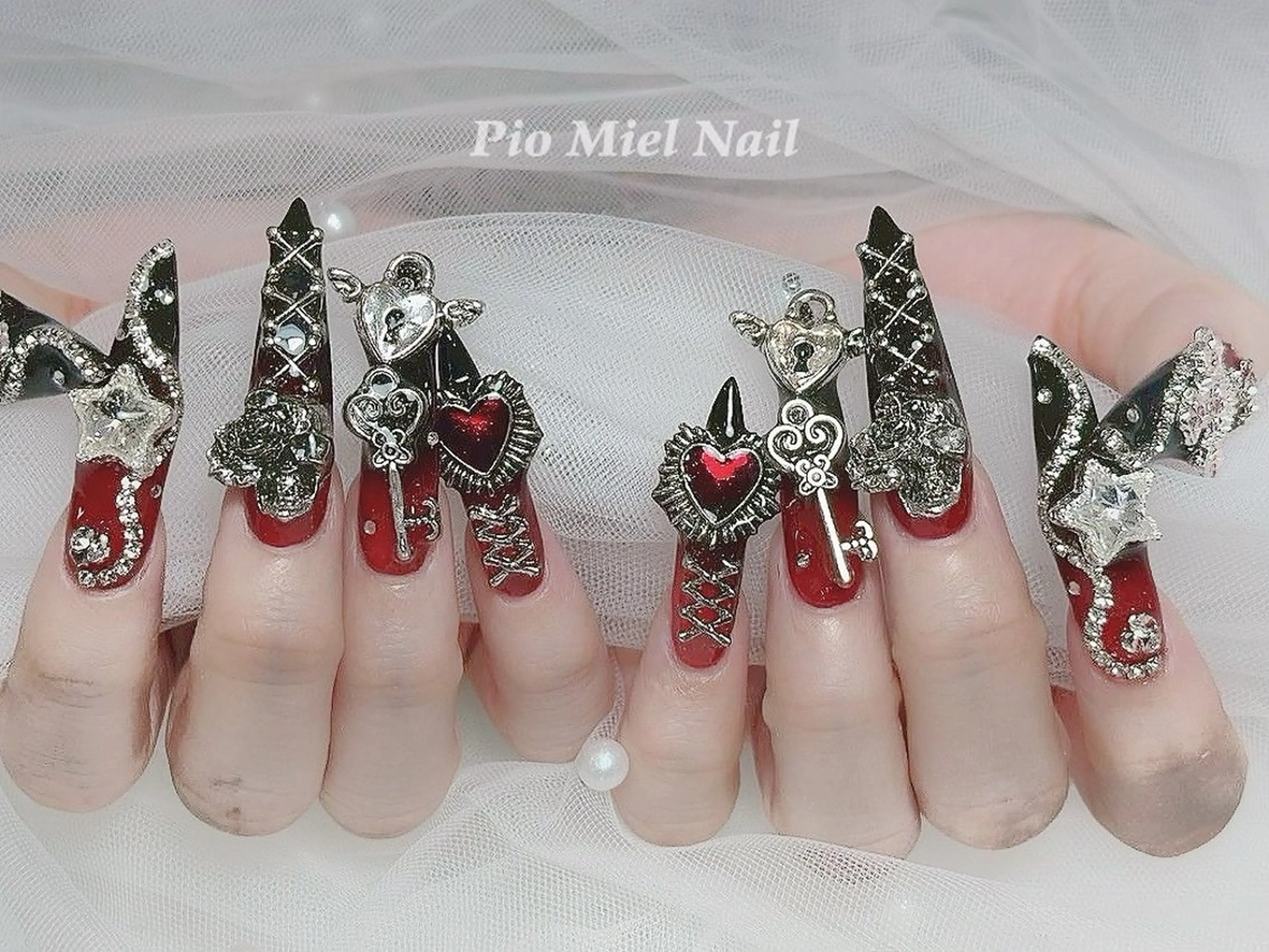 ネイル ハンドネイル HANA 長さだしのネイルデザイン