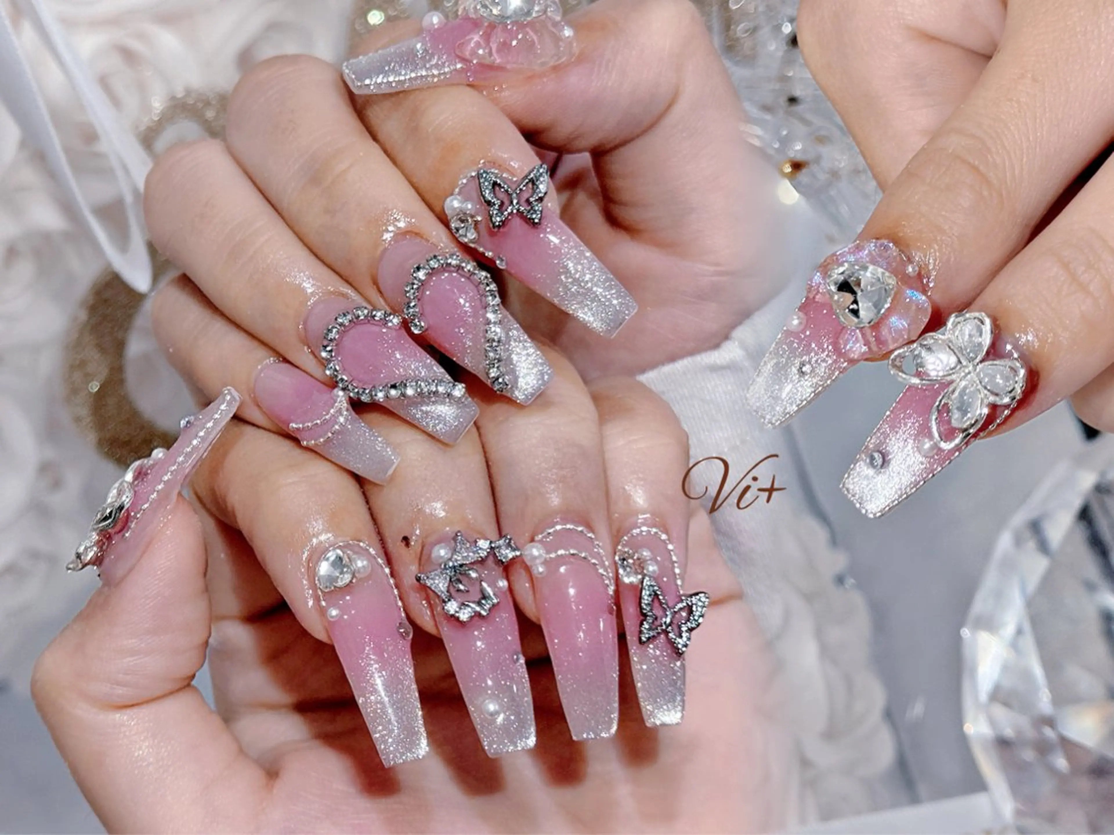 ネイル ハンドネイル ✨Nailsalon Vi+✨のネイルデザイン