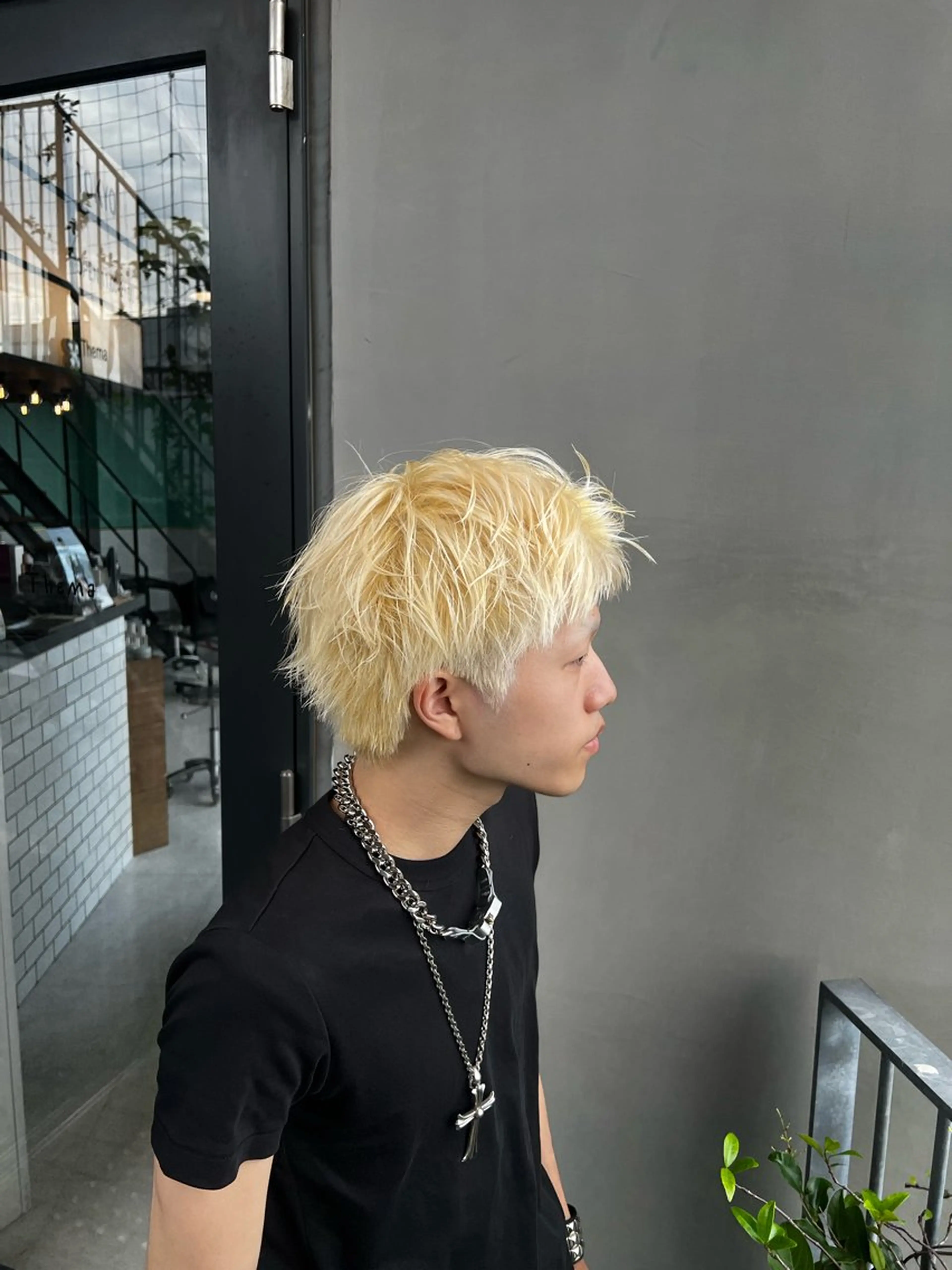 カラー メンズ ダブルカラー寒色系 ボリューム改善ハヤトのヘアスタイル