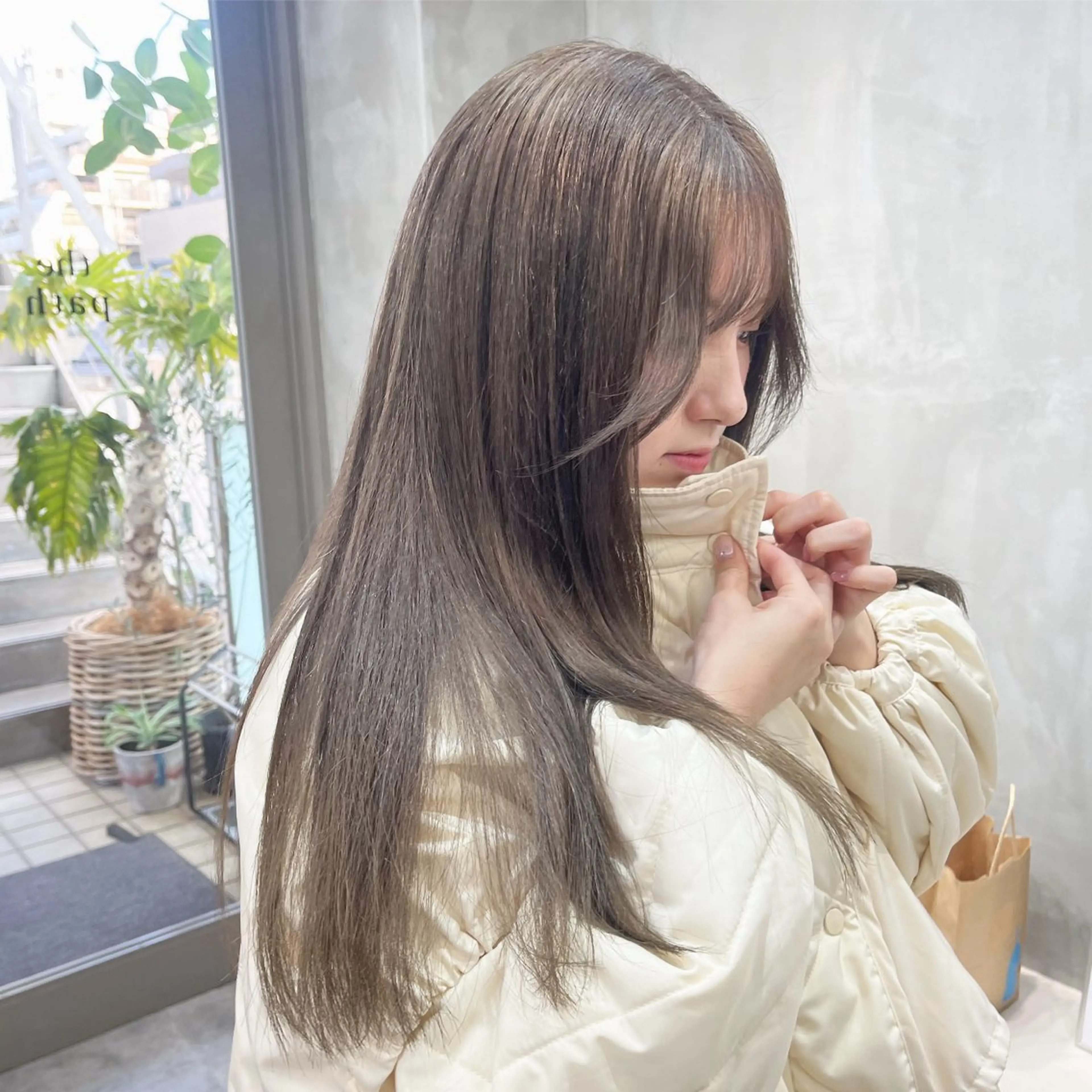 ロング カラー ブリーチ 透明感カラー ナツミ/透明感カラー /酸性ストレートのヘアスタイル