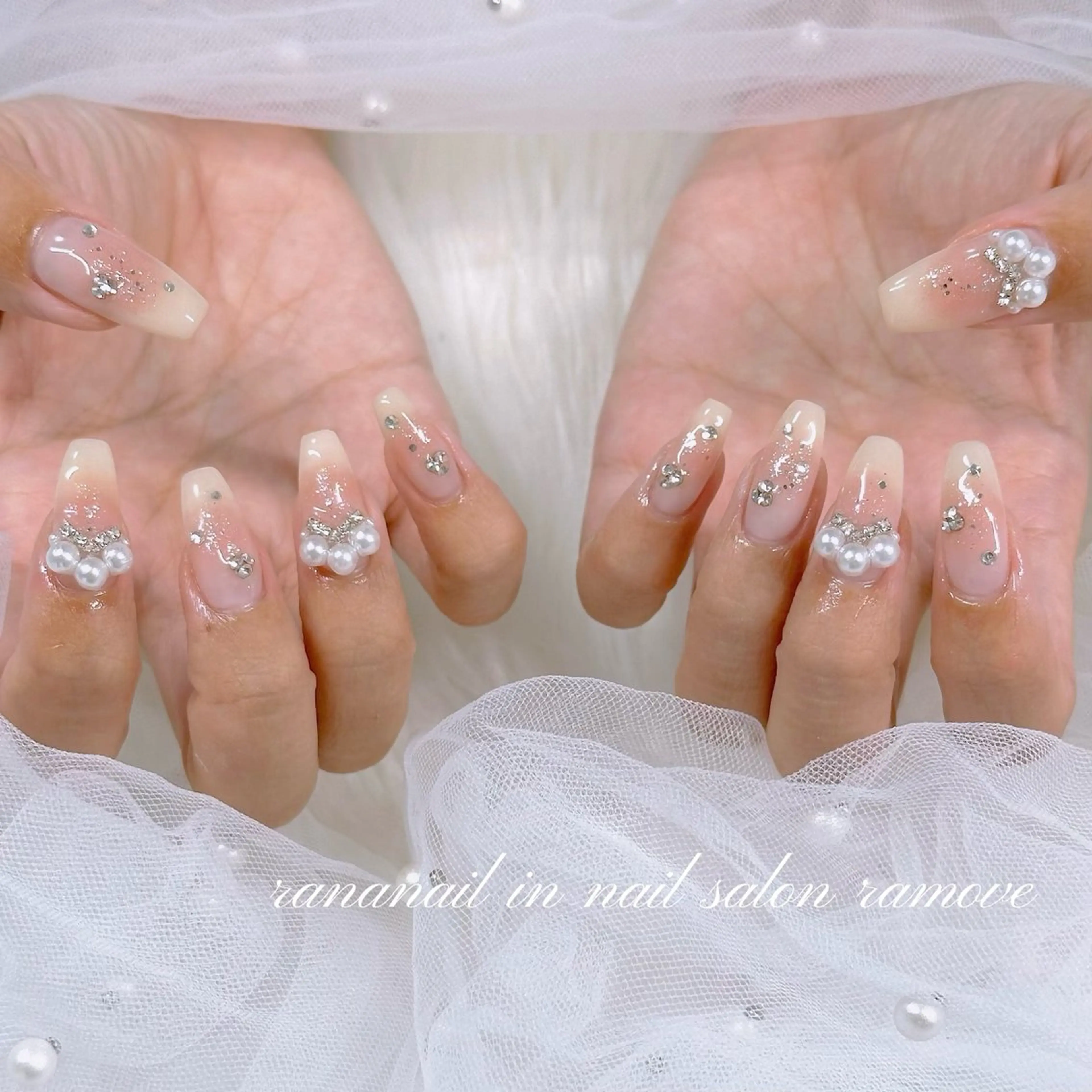 ネイル チークネイル キラキラネイル ハンドネイル nail salon ramove所属・ramove ranaのネイルデザイン