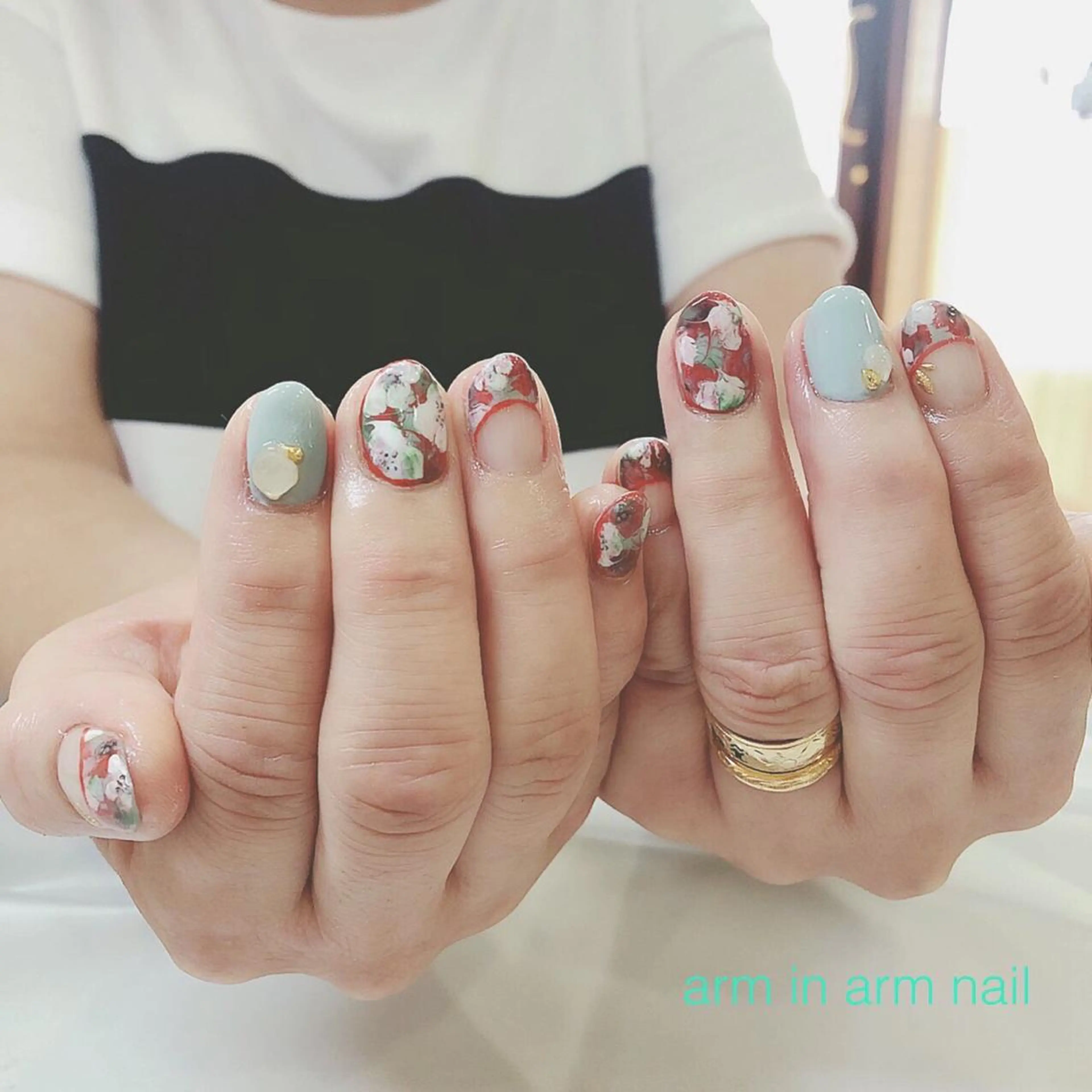 ネイル arm in arm ︎✿Yamamotoのマツエク・マツパデザイン