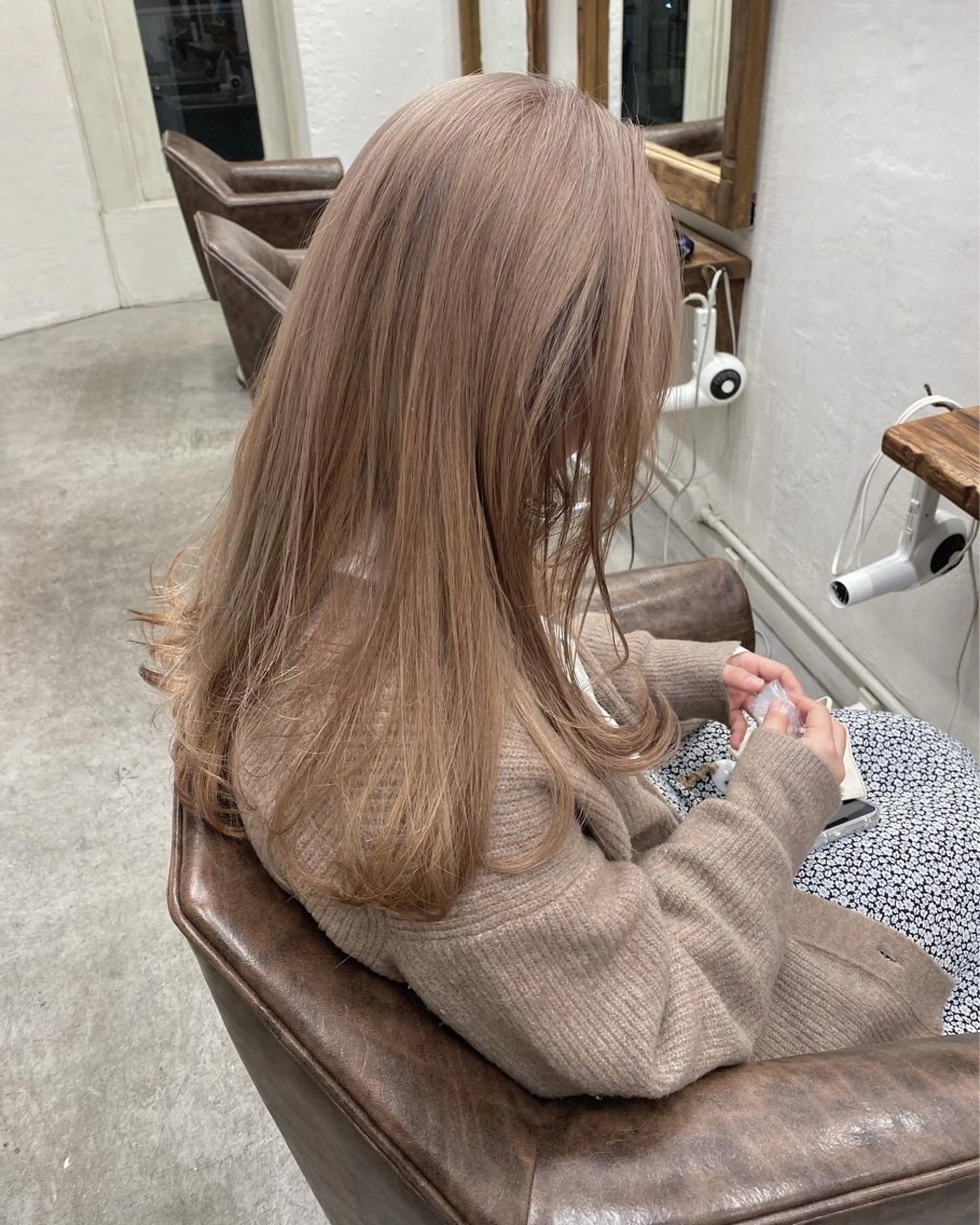 ロング ヘアカラー sea's所属・ヒラカホ/矢場町/ ブリーチ/似合わせのヘアスタイル