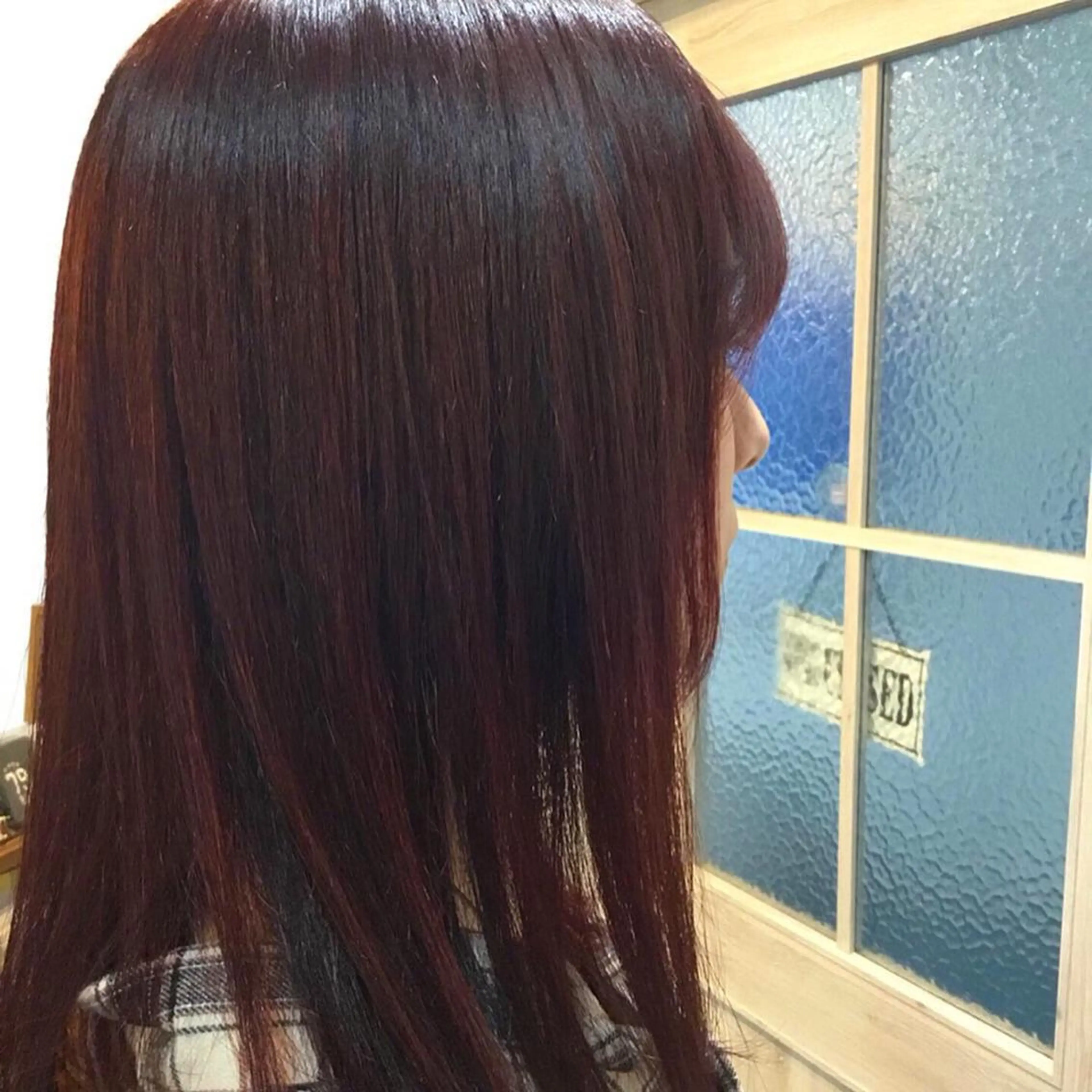 セミロング カラー embrace エンブレイスのヘアスタイル