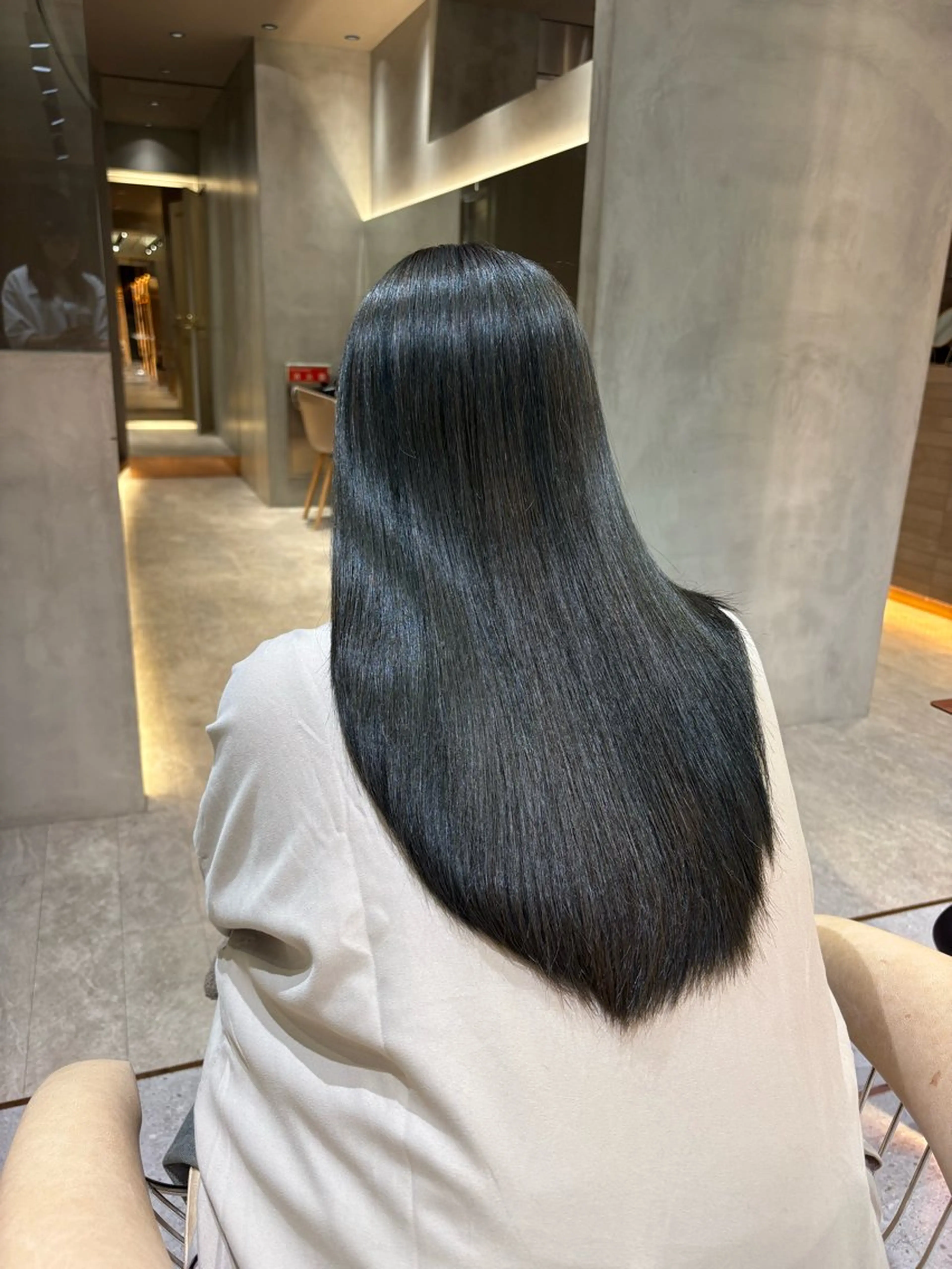 【2回目以降限定】🎀来店日より30日以内の方前髪カット付🎀カラー➕トリートメントの写真