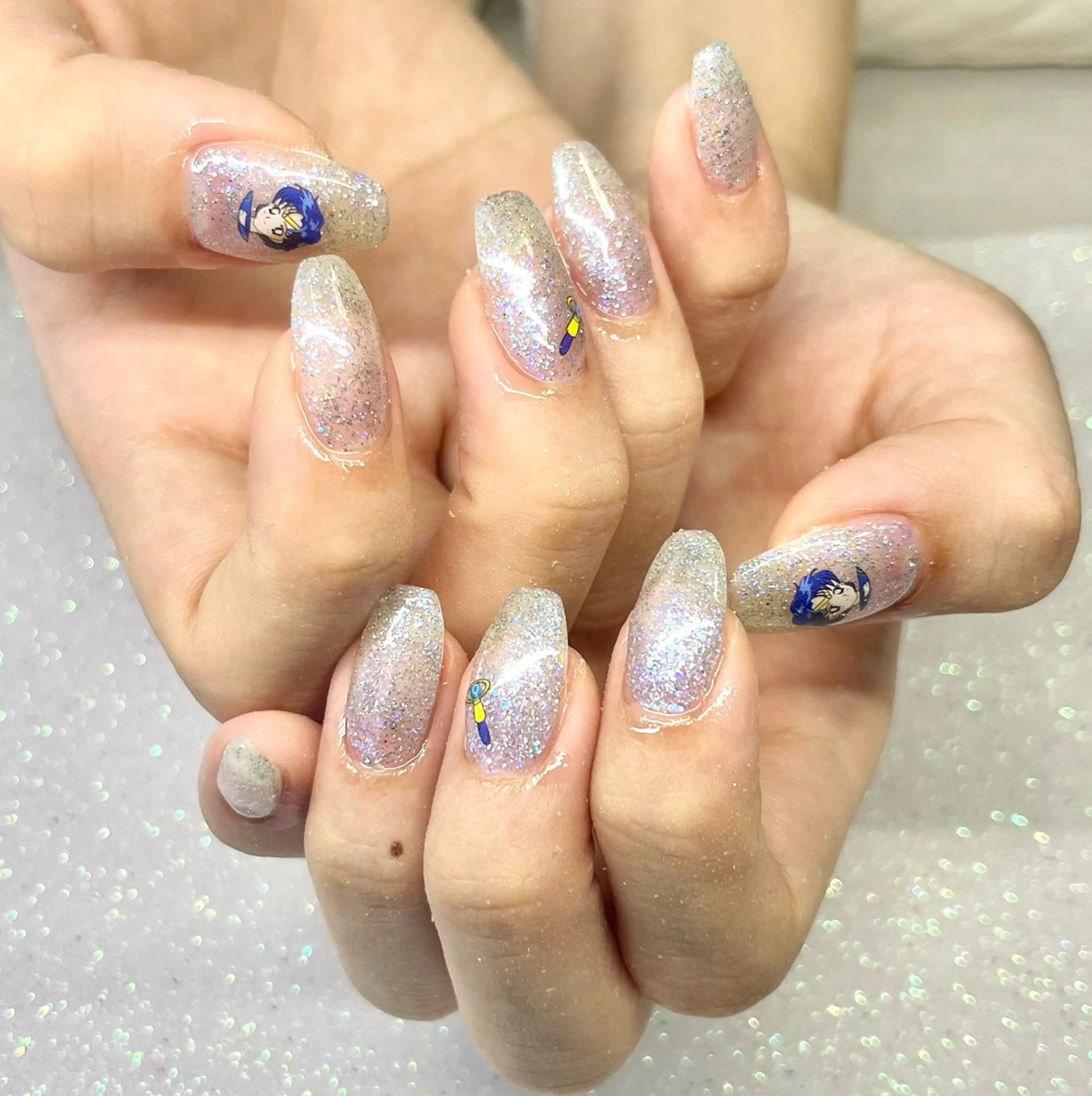 ネイル VIERU YURIのネイルデザイン