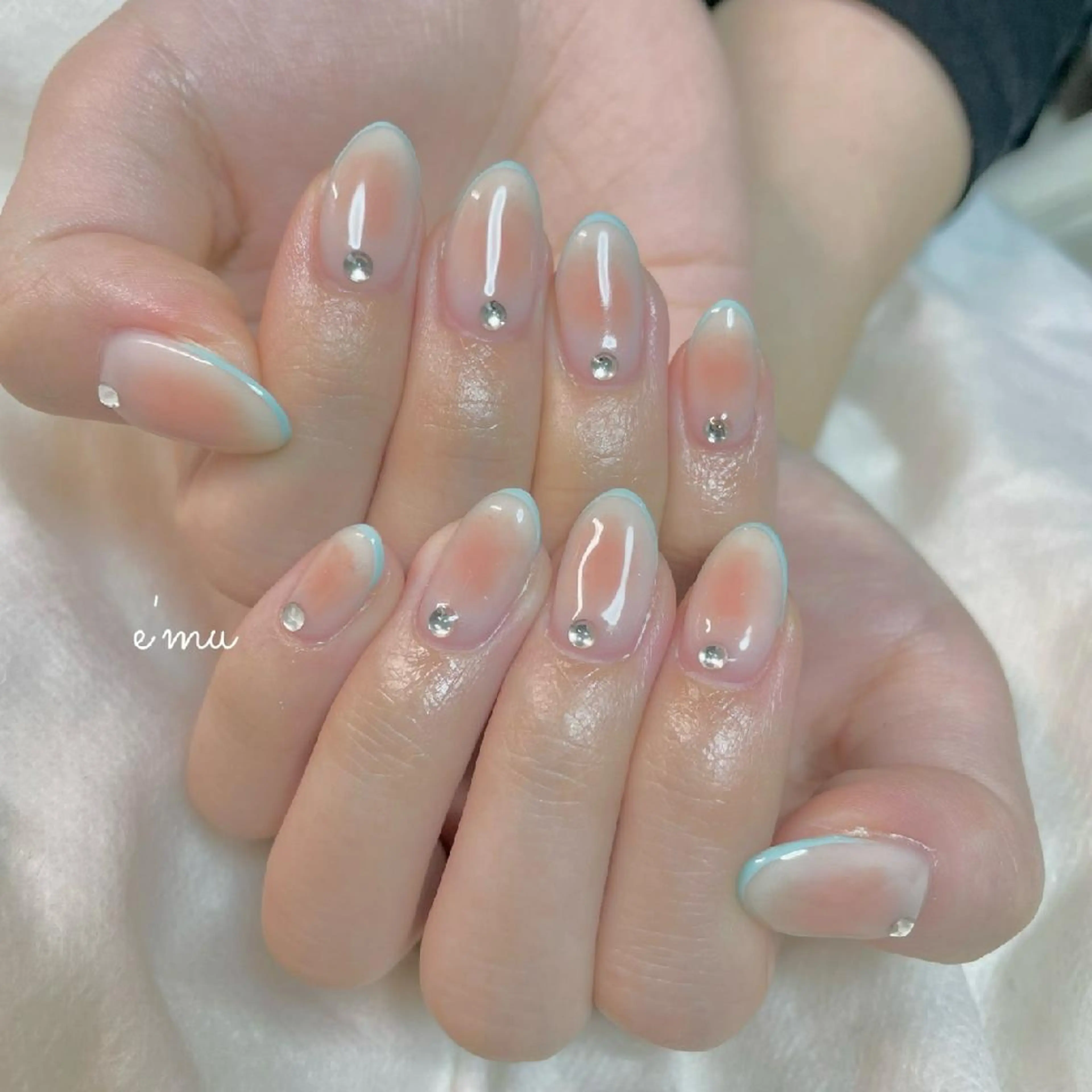 ネイル チークネイル フレンチネイル グリーン 春ネイル nail salon e'mu💐のネイルデザイン