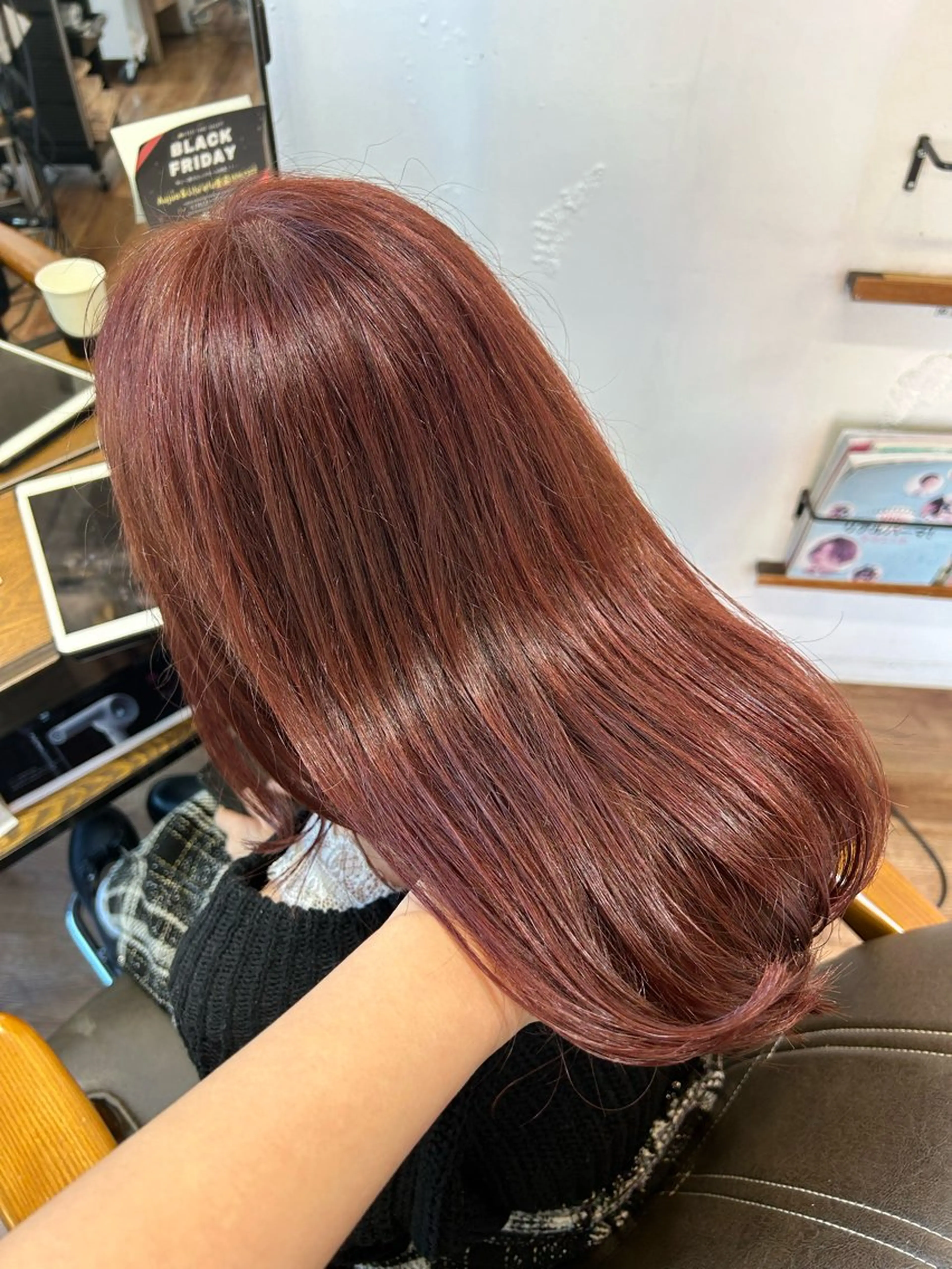 セミロング カラー ブリーチ ブリーチなしカラー ピンクカラー カット ヘアカラー トリートメント 藤間 帆乃夏（とうまほのかのヘアスタイル