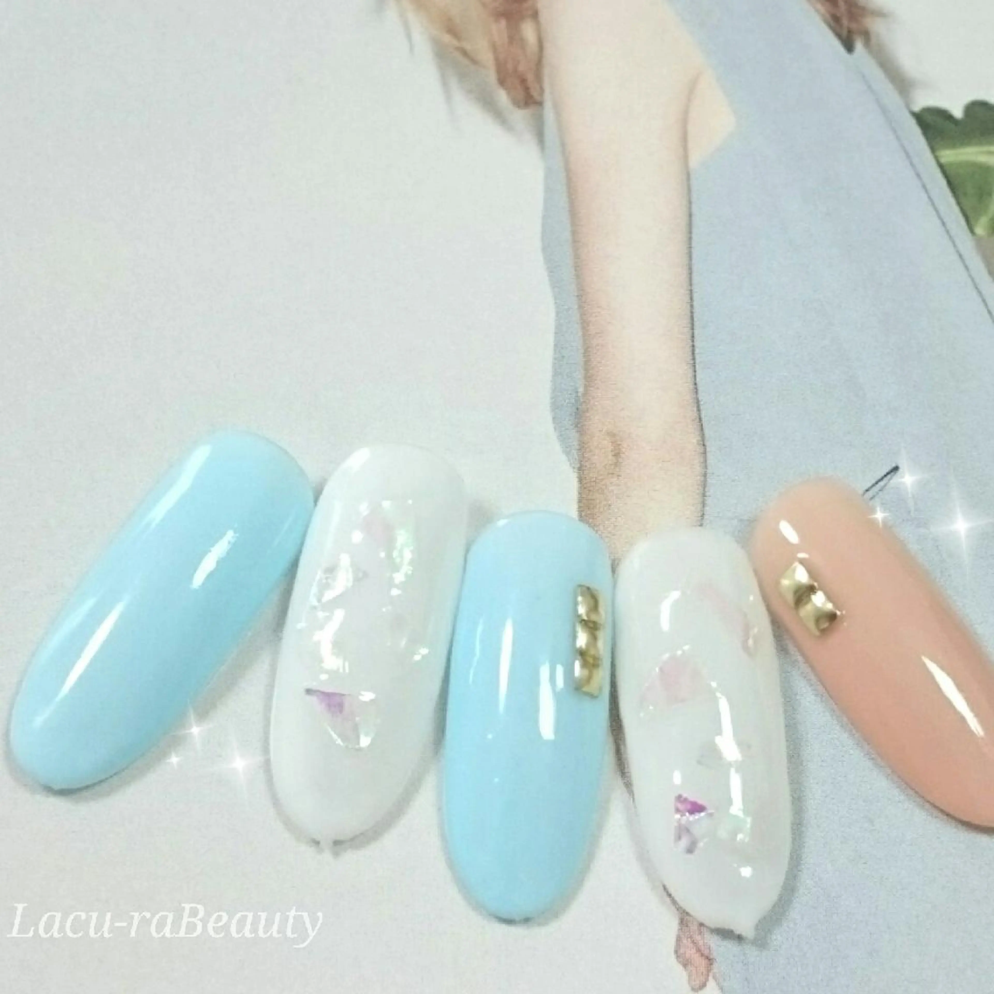 ネイル 夏ネイル 小顔と腸の専門店 ラクーラビューティのエステ・リラクイメージ