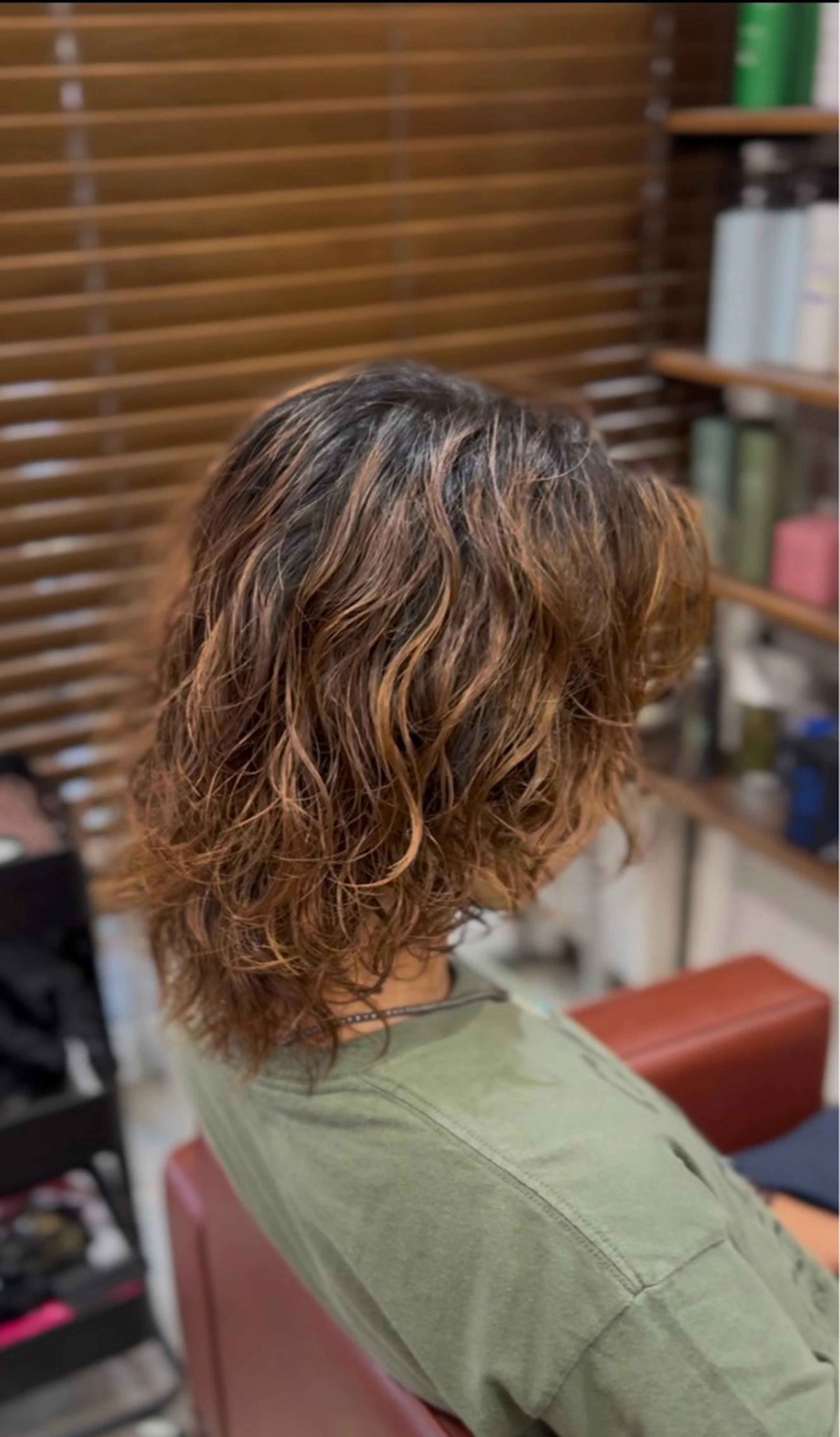 セミロング パーマ メンズ カット パーマ 湘南のパーマ職人 🔥清水琉葵🔥のヘアスタイル