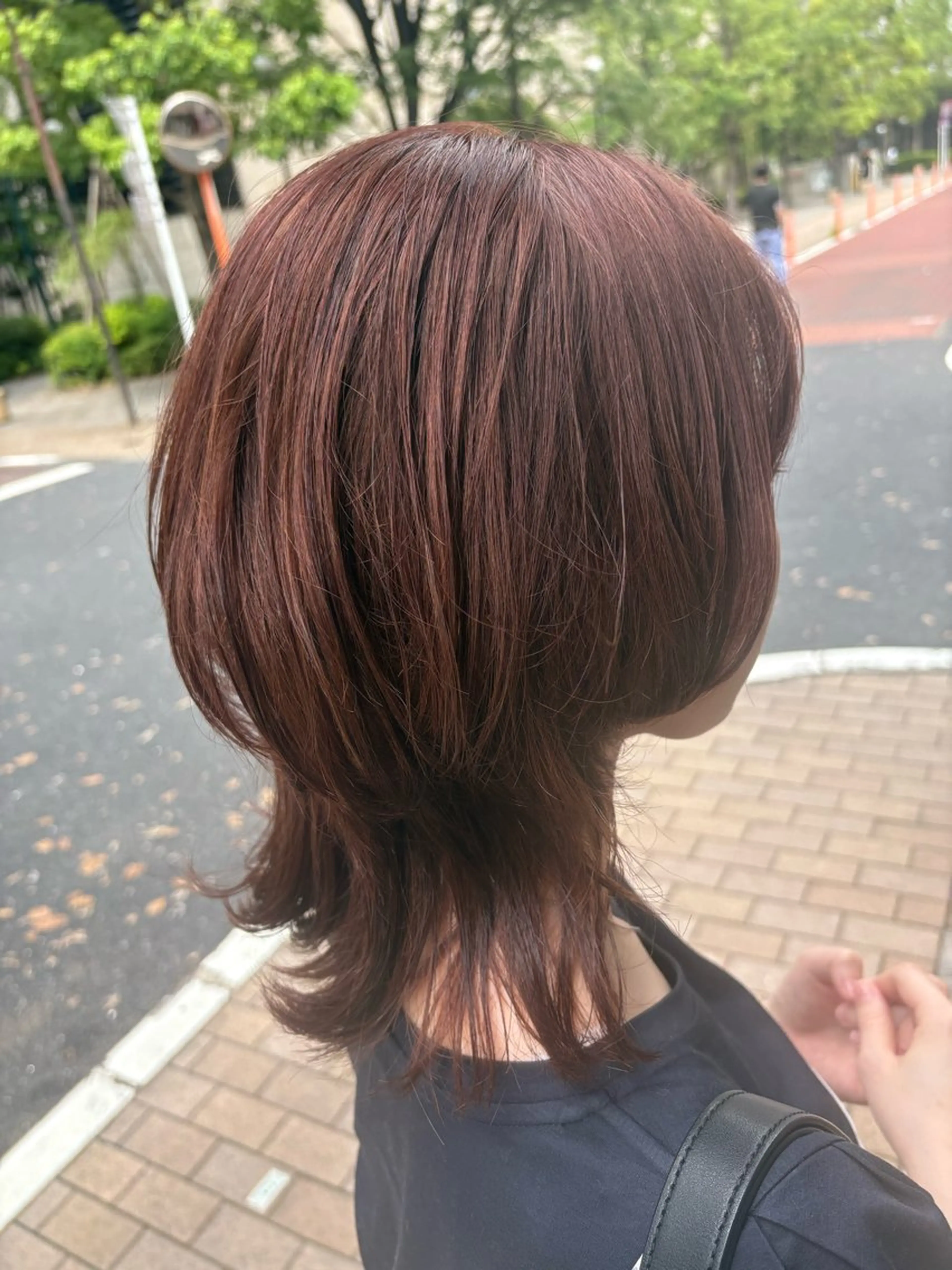 ミディアム カラー アートディレクター 尾内 友美のヘアスタイル