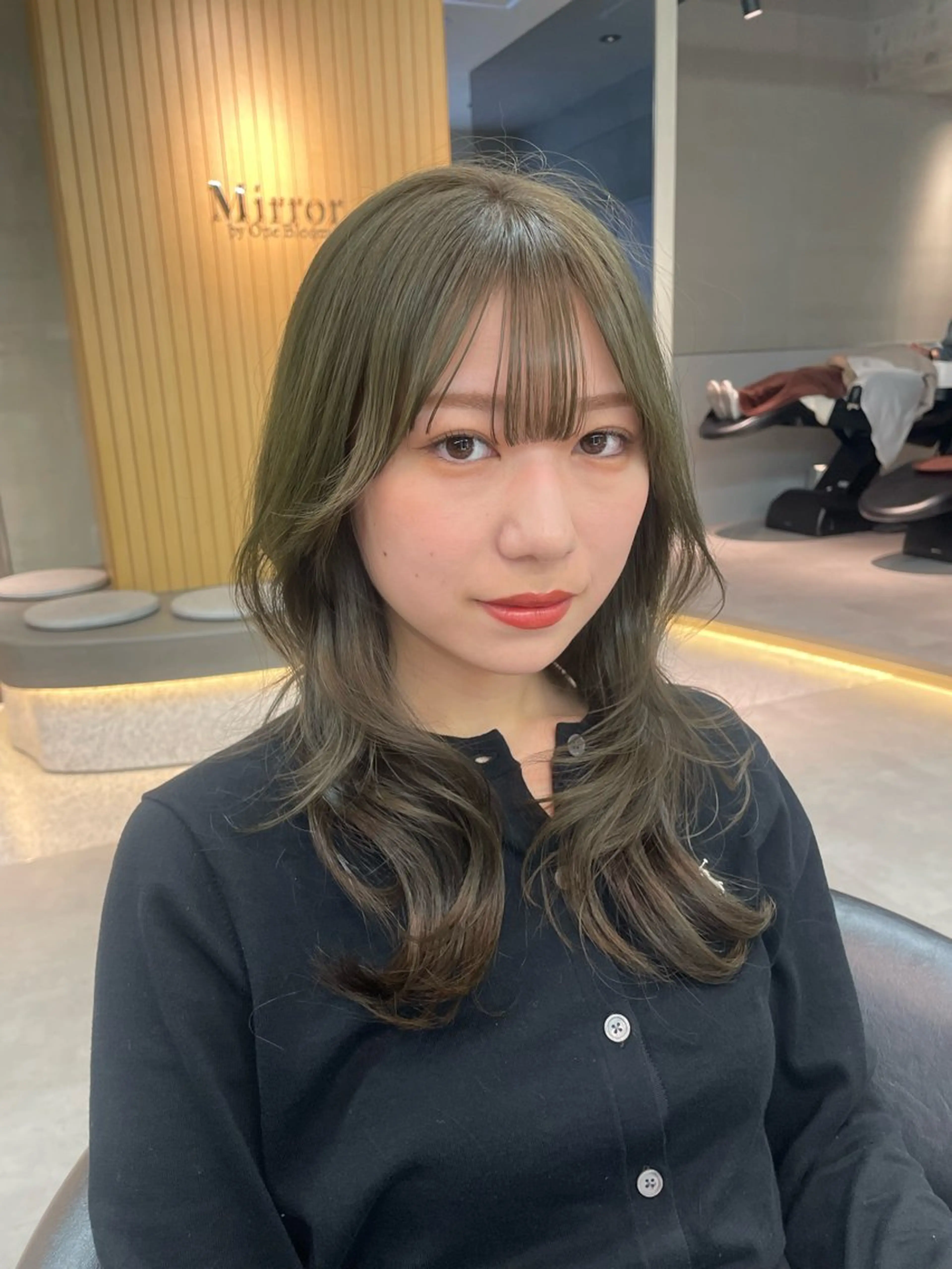 セミロング ヘアカラー トリートメント ヘッドスパ ヘアセット 韓国ヘア/レイヤー Londエレンのヘアスタイル