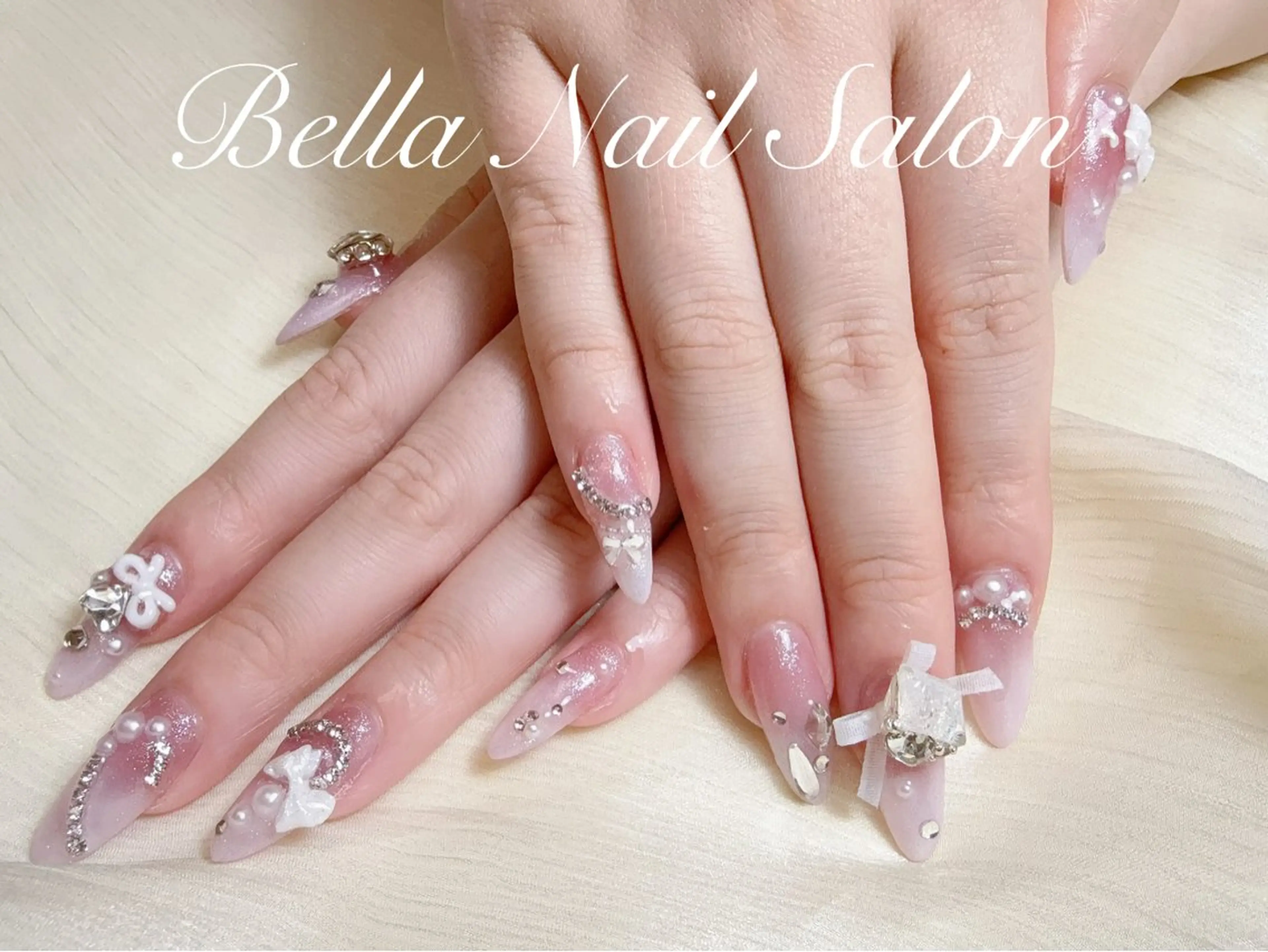 ネイル ハンドネイル Bella Nail Salonパラジェルのネイルデザイン