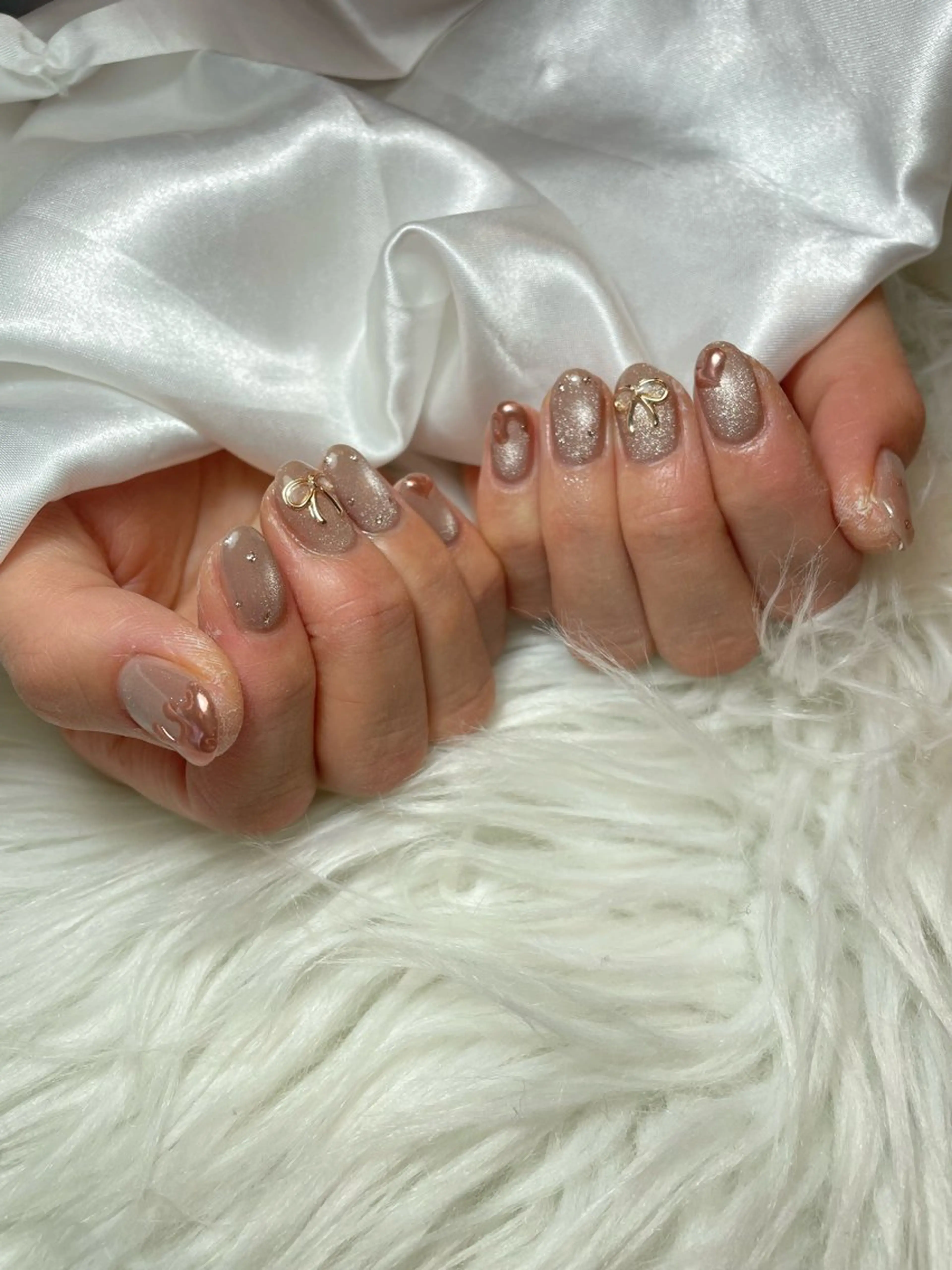 ネイル ブルー キラキラネイル 韓国ネイル マグネットネイル シンプルネイル ハンドネイル timtam --sakiのネイルデザイン