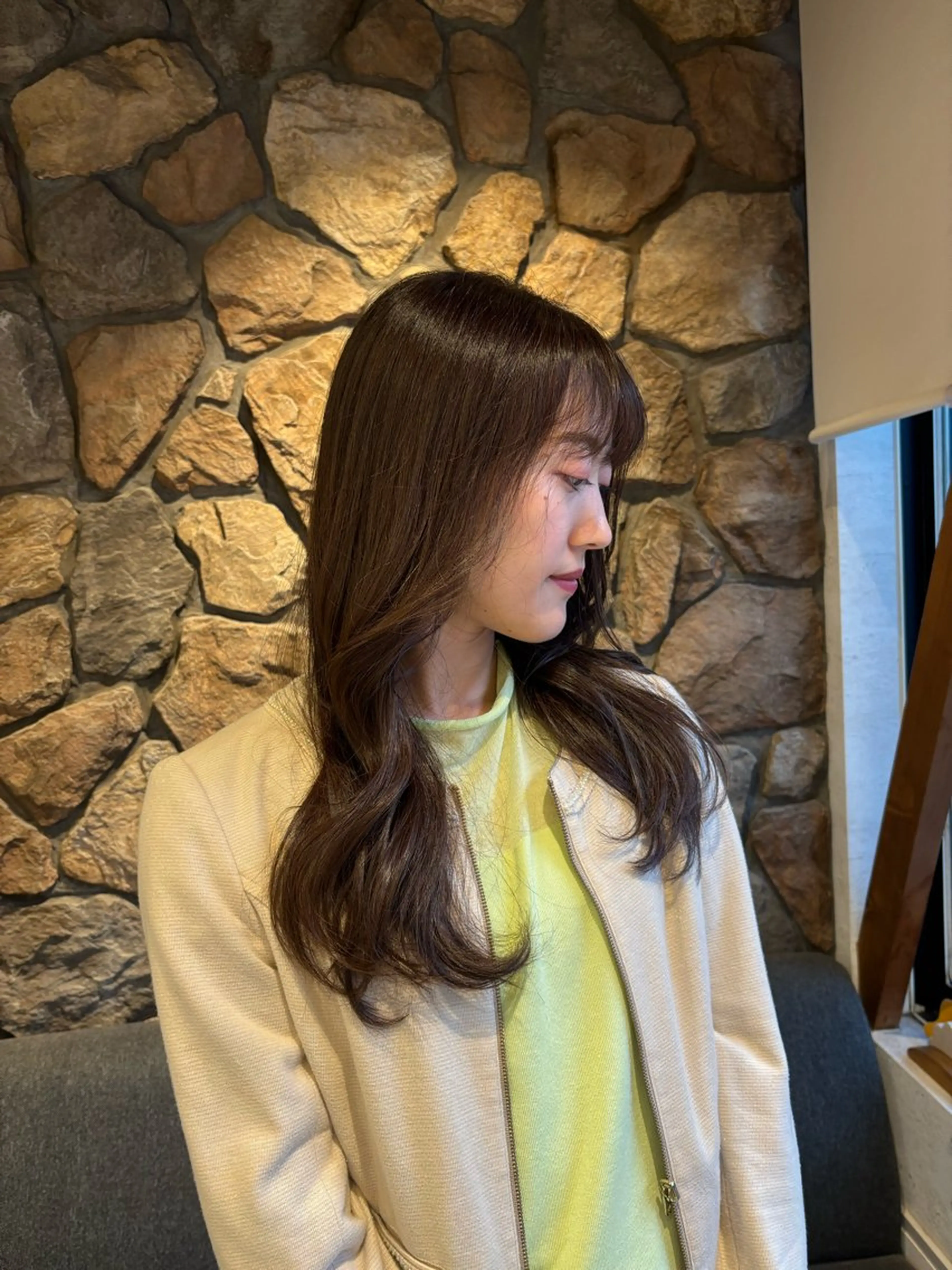 ロング 小玉 唯依のヘアスタイル