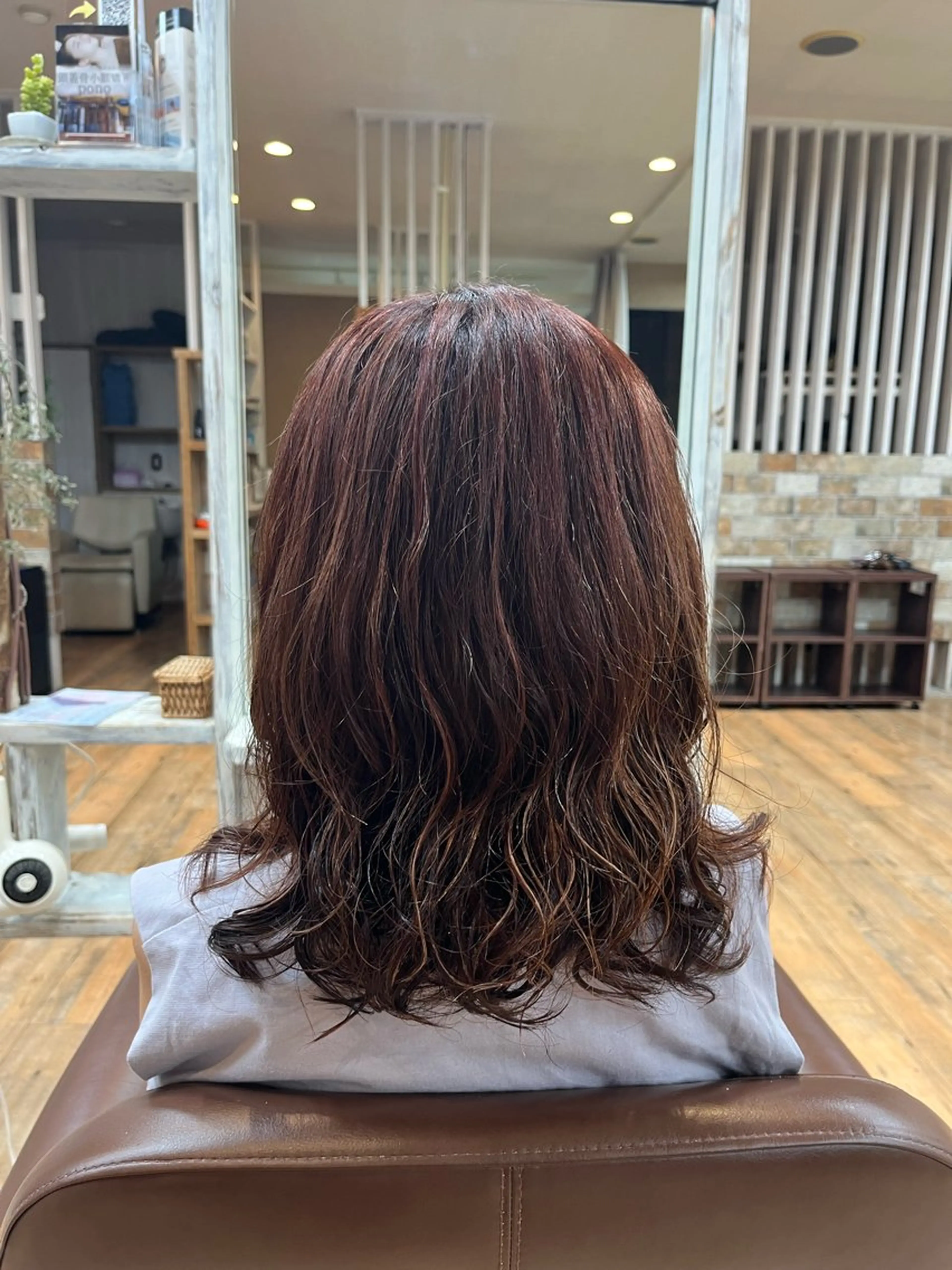 ミディアム カラー MYA 🤍kanaのヘアスタイル