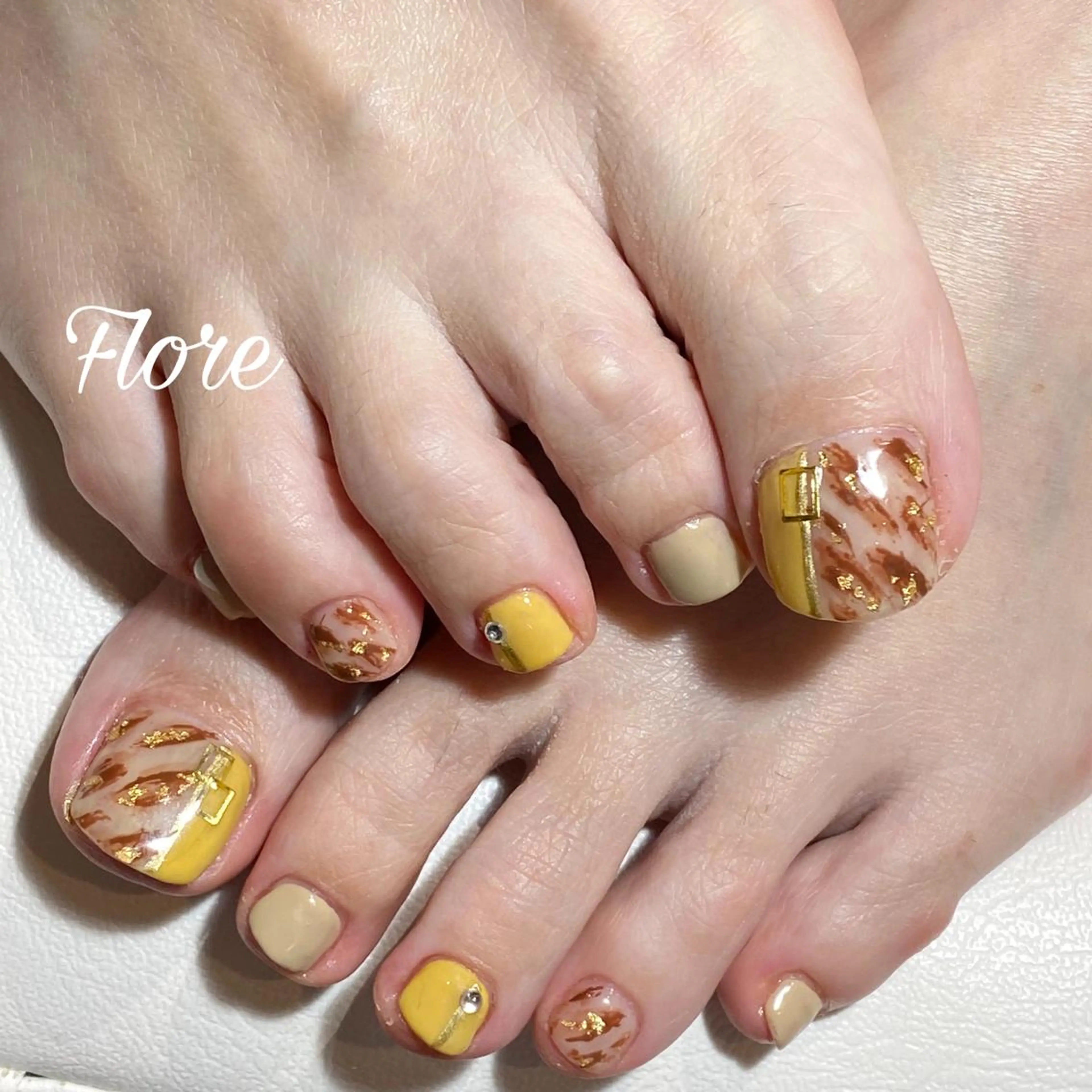 ネイル Flore (フロール)の眉毛・アイブロウイメージ