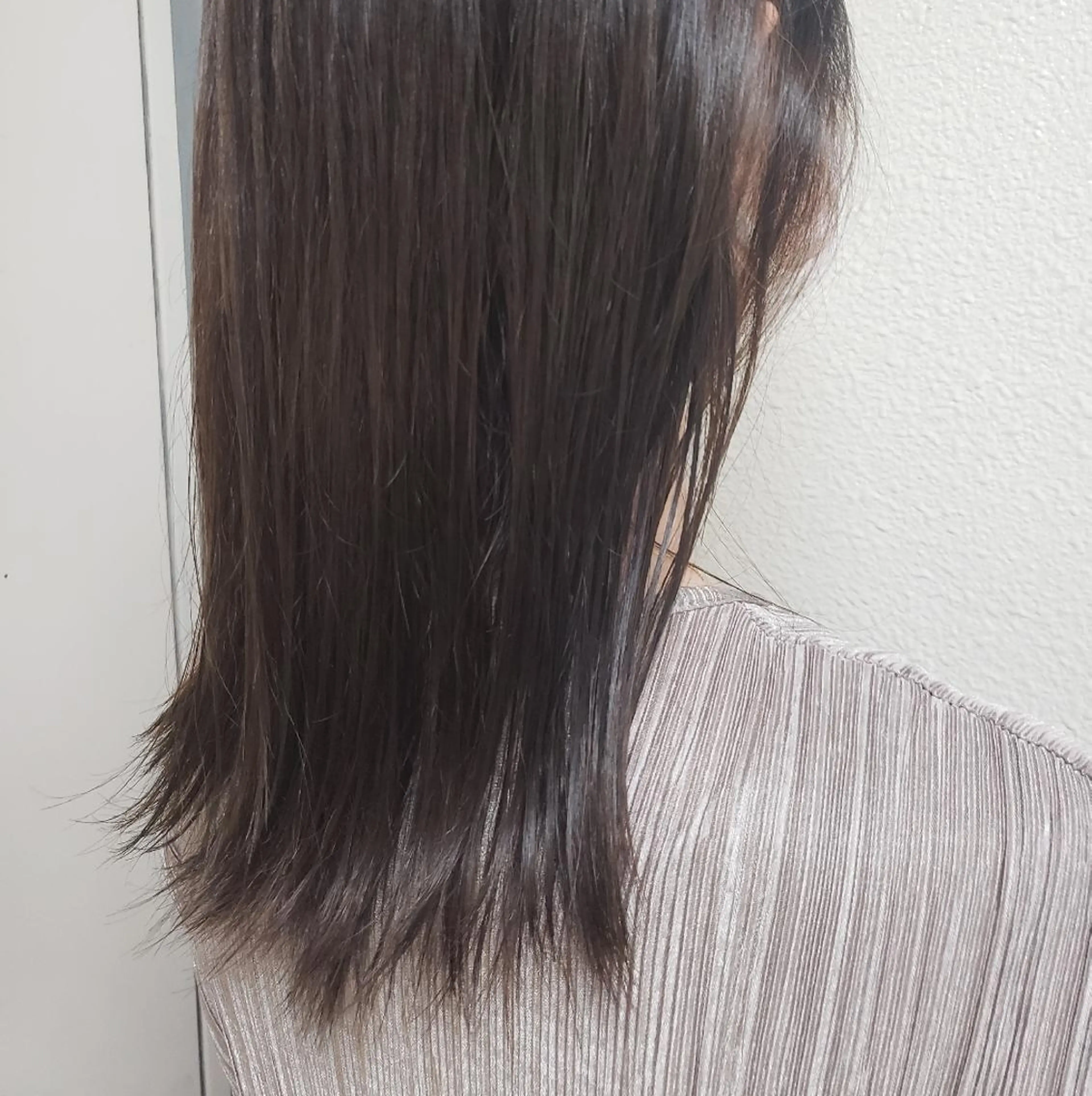 カラー ロング ナチュラル・抜け感 永井　賢三のヘアスタイル