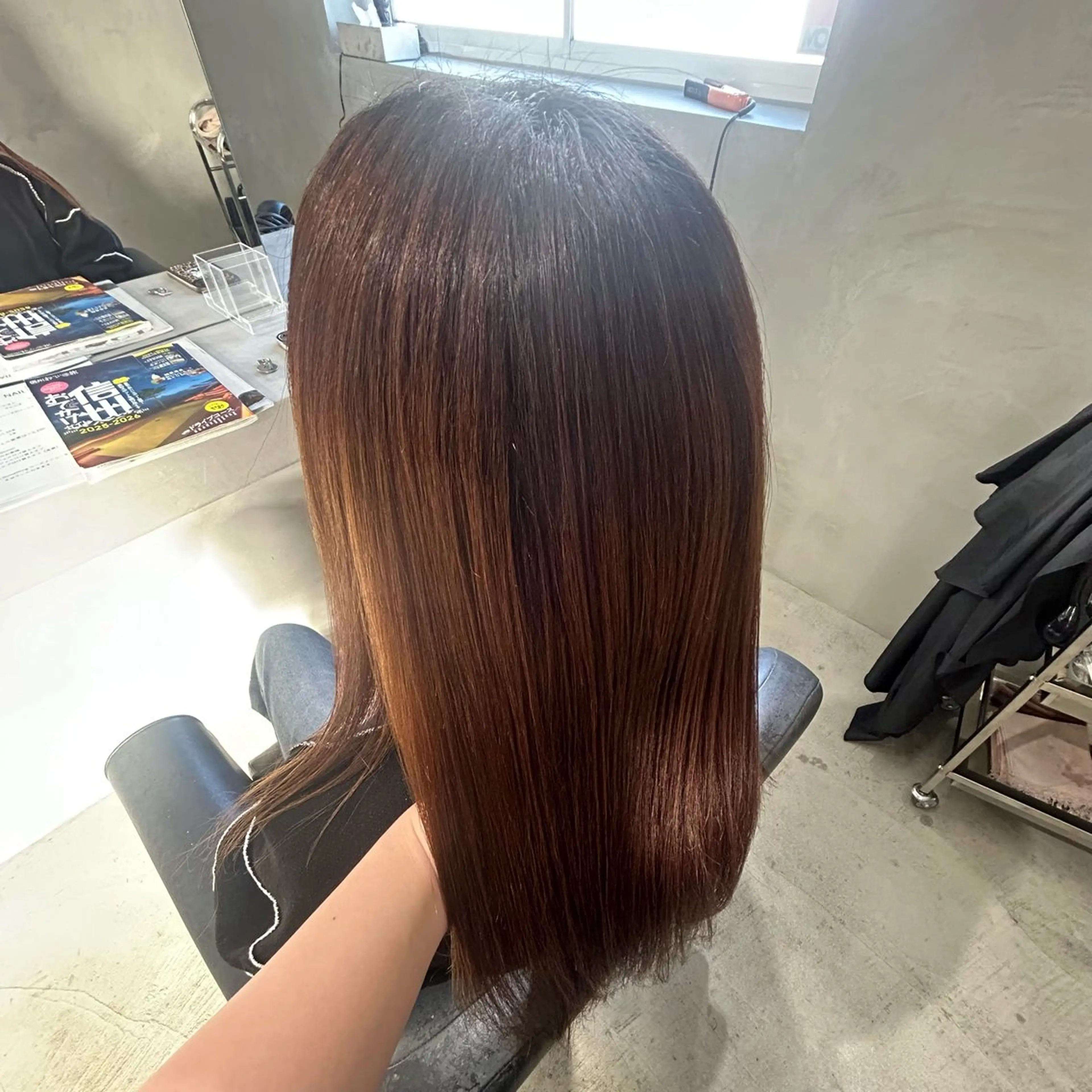 ロング 縮毛矯正 トリートメント Something MOMOKAのヘアスタイル