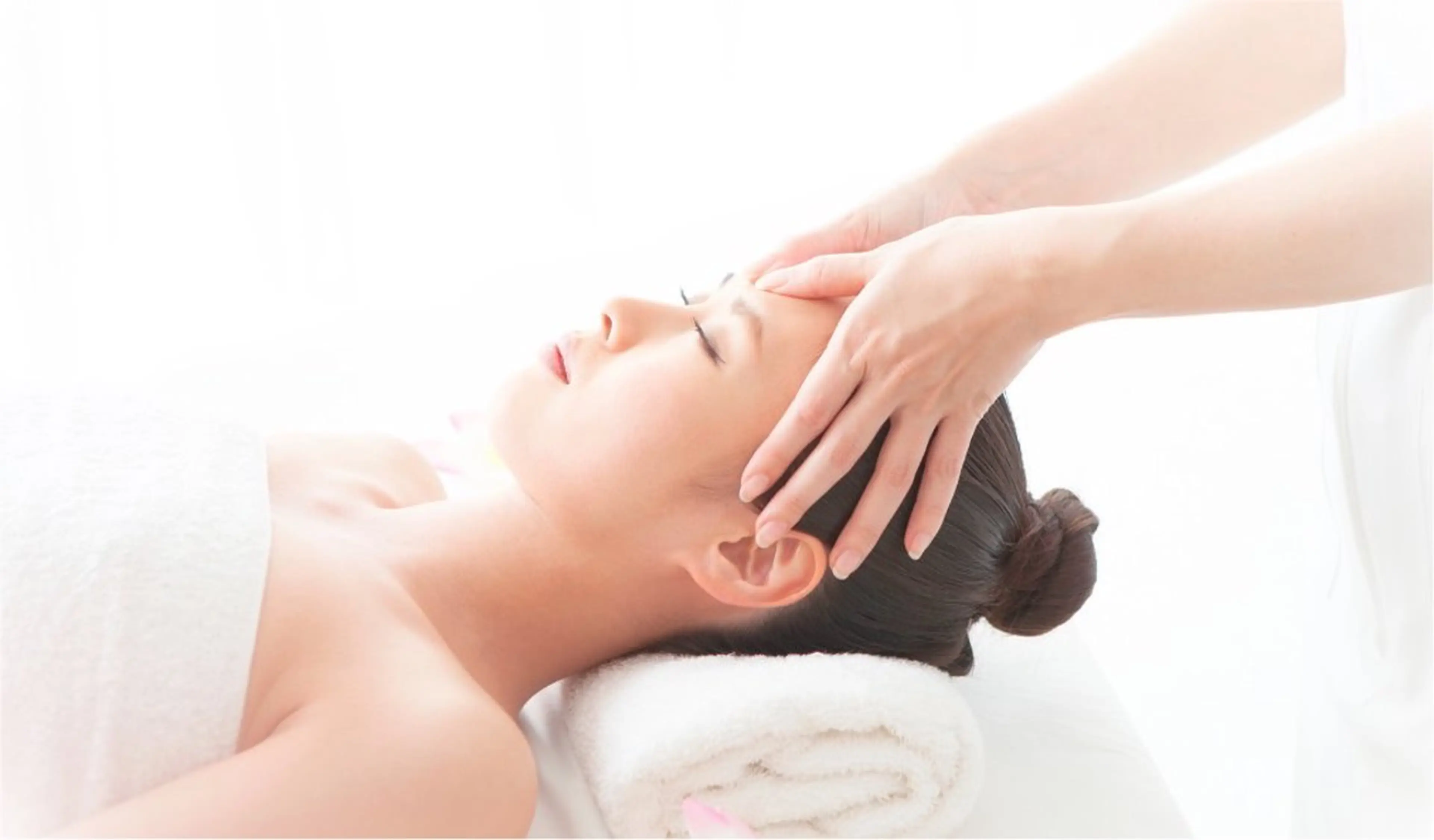 エイジングケアに特化！！リラックスリンパトリートメント+お仕上げパック付きの写真