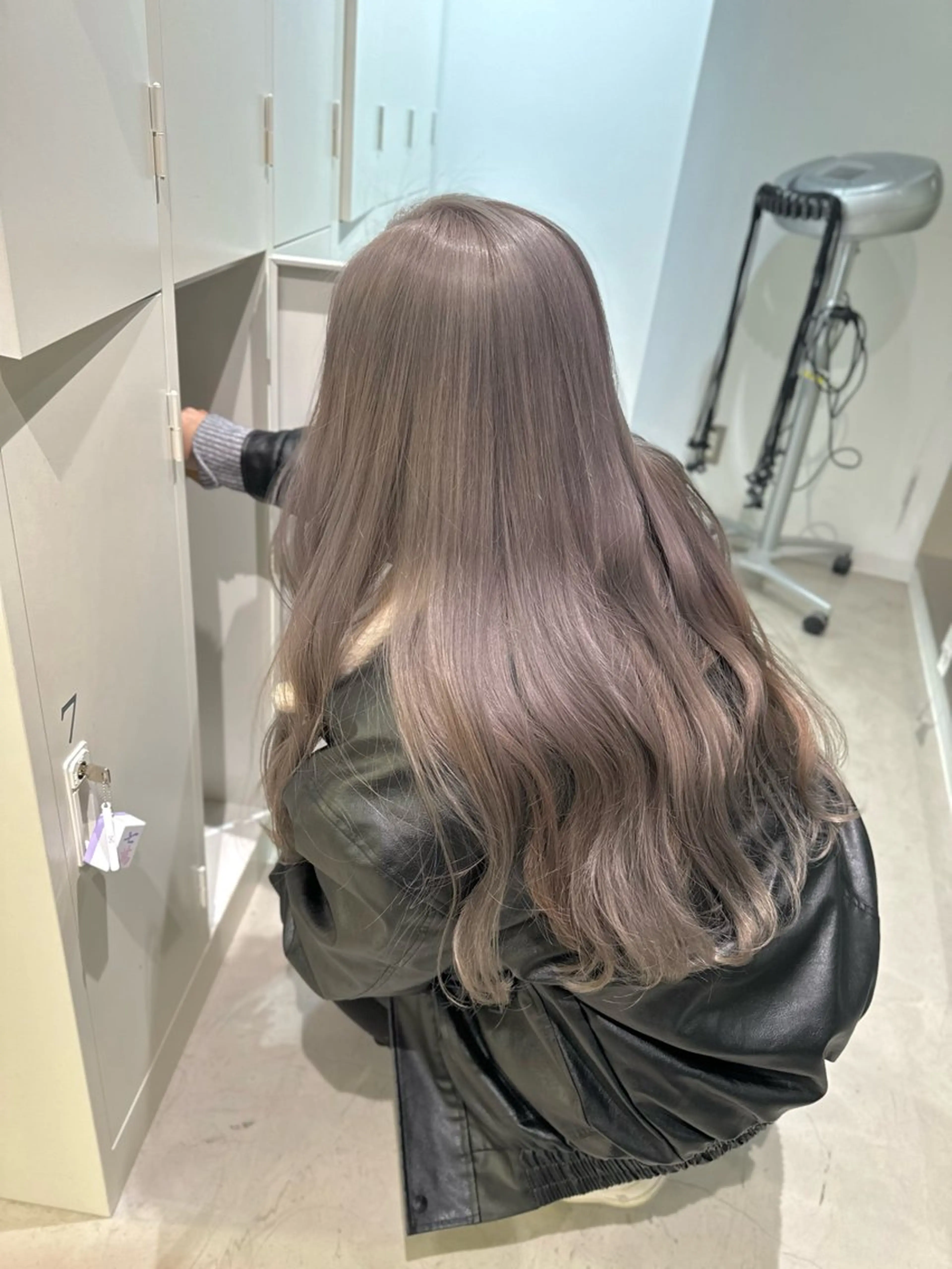 ロング カラー ヘアカラー トリートメント 店長　MANAMI ／ブリーチ／骨格ボブのヘアスタイル