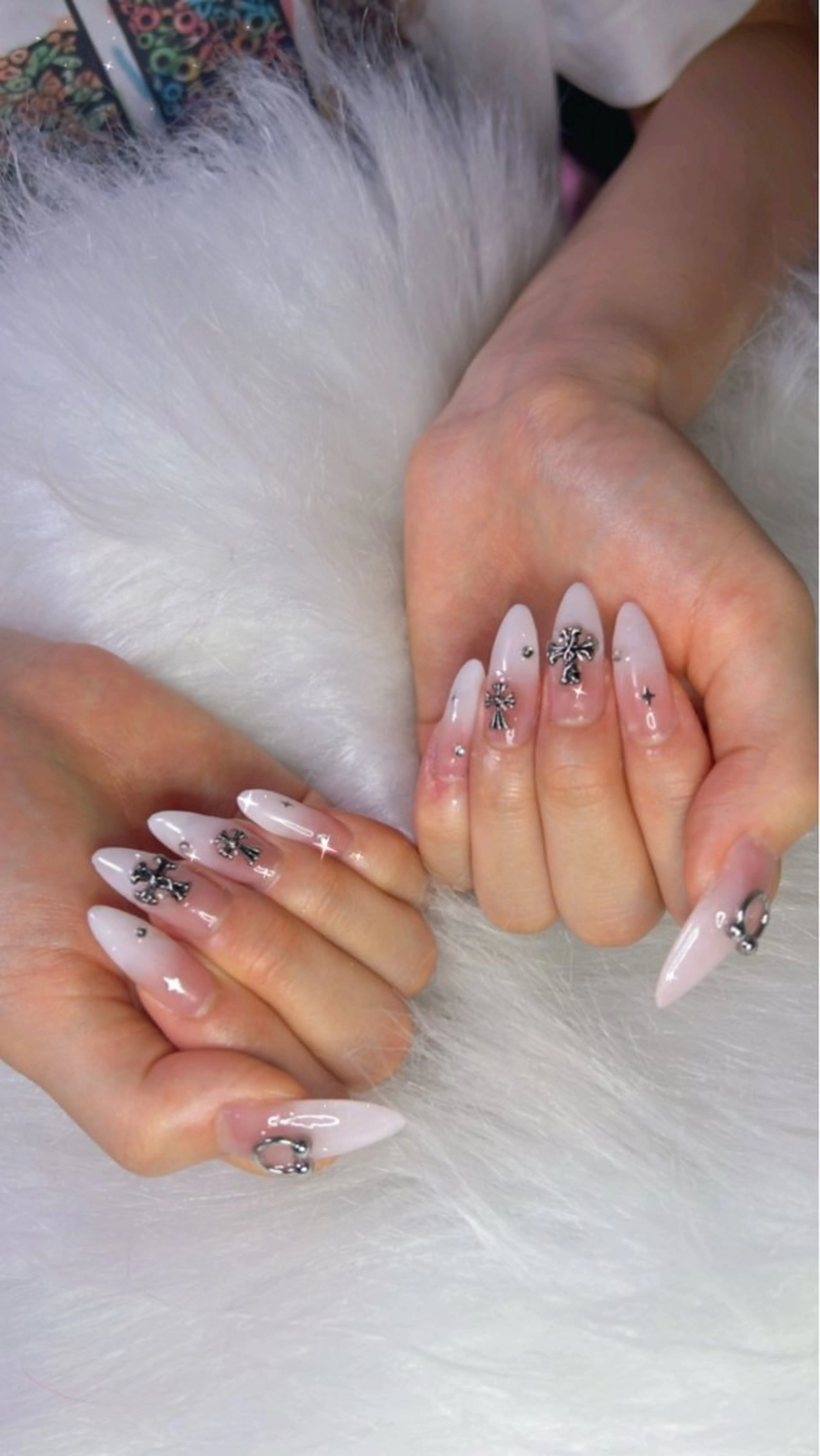 ネイル ハンドネイル OPHELIA 𓃛のネイルデザイン