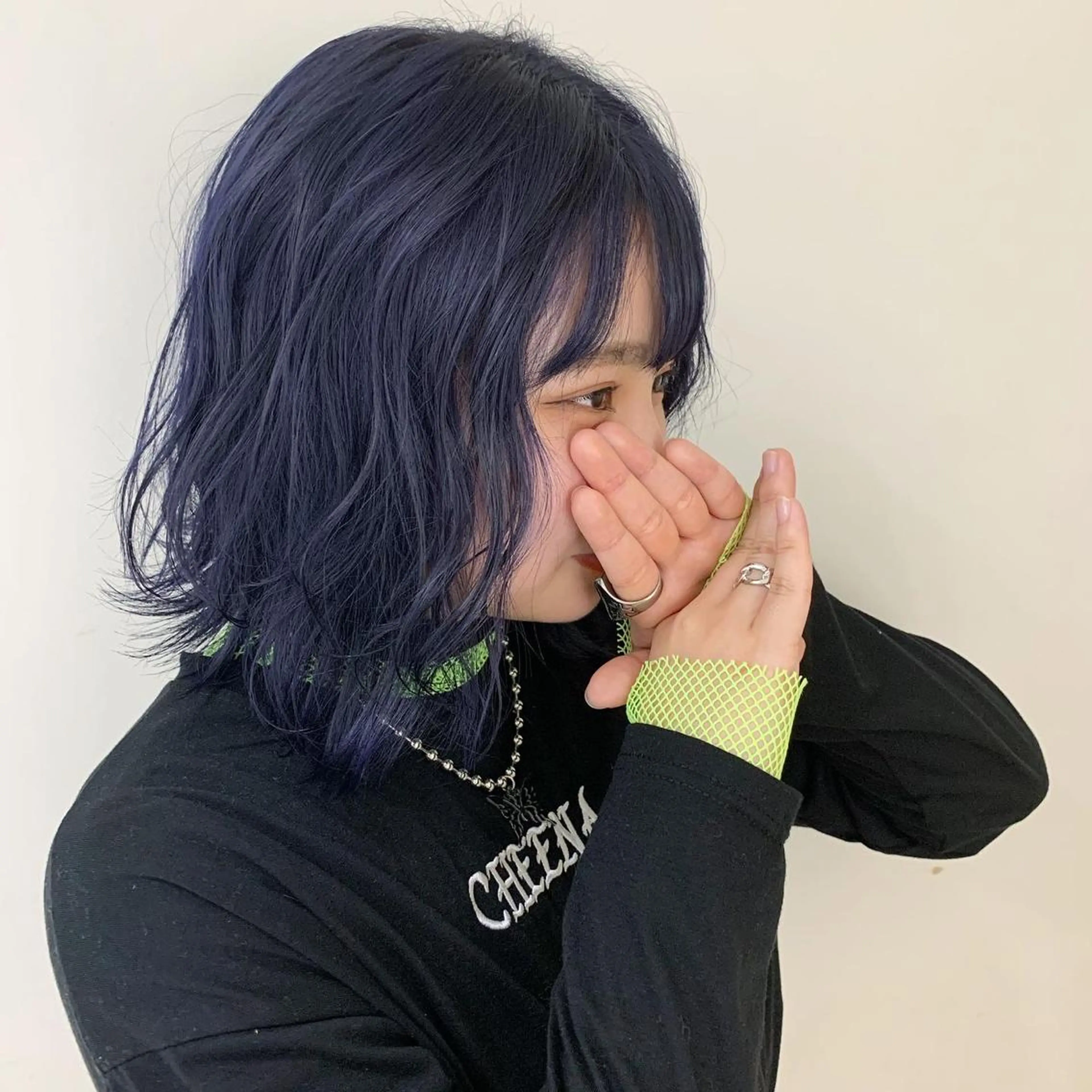 ミディアム カラー ブルーカラー ブルーラベンダー ラベンダーカラー SYS by fit /HONOKAのヘアスタイル