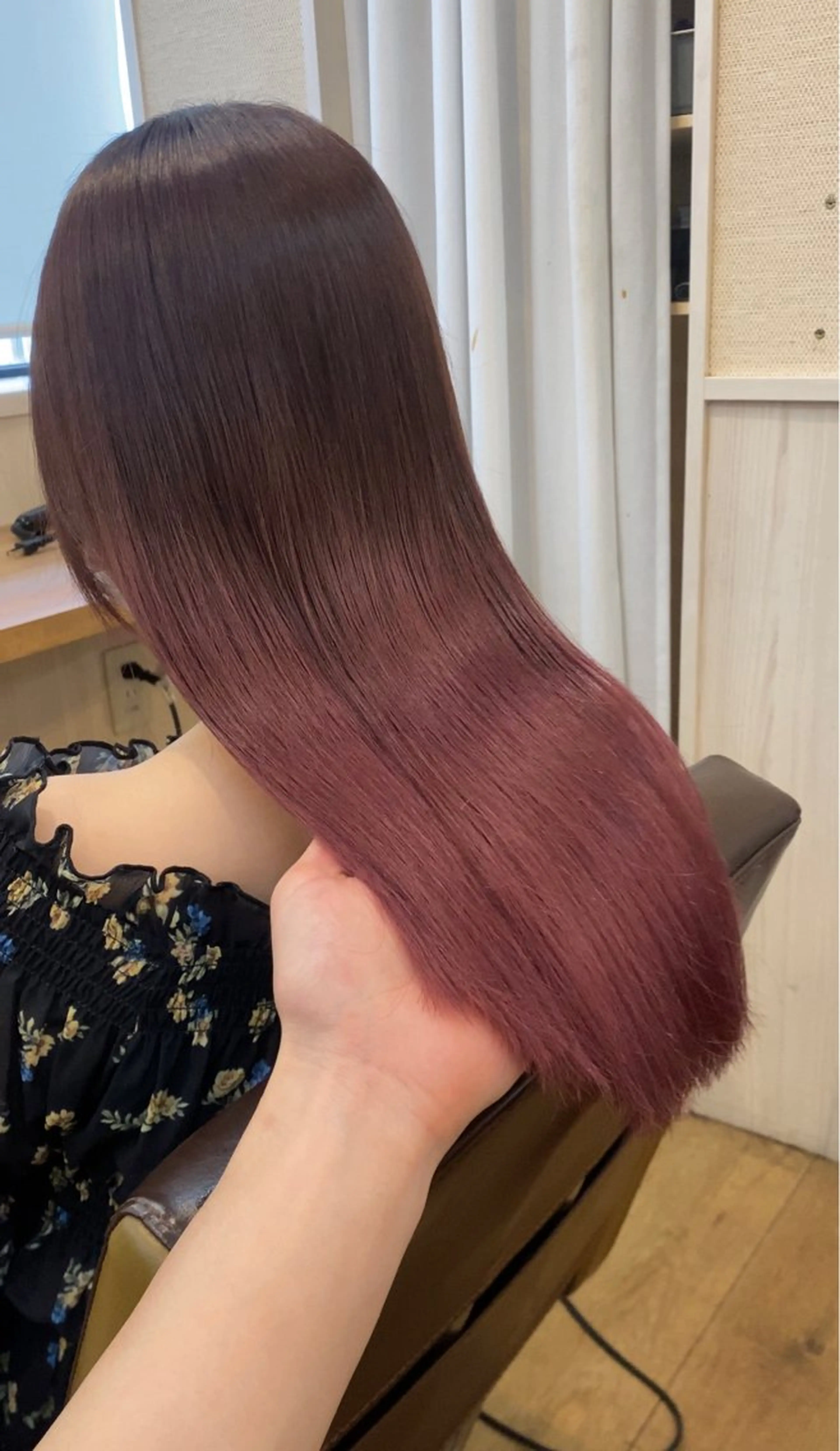 ミディアム カット ヘアカラー トリートメント NUMBER 天王寺YUYAのヘアスタイル