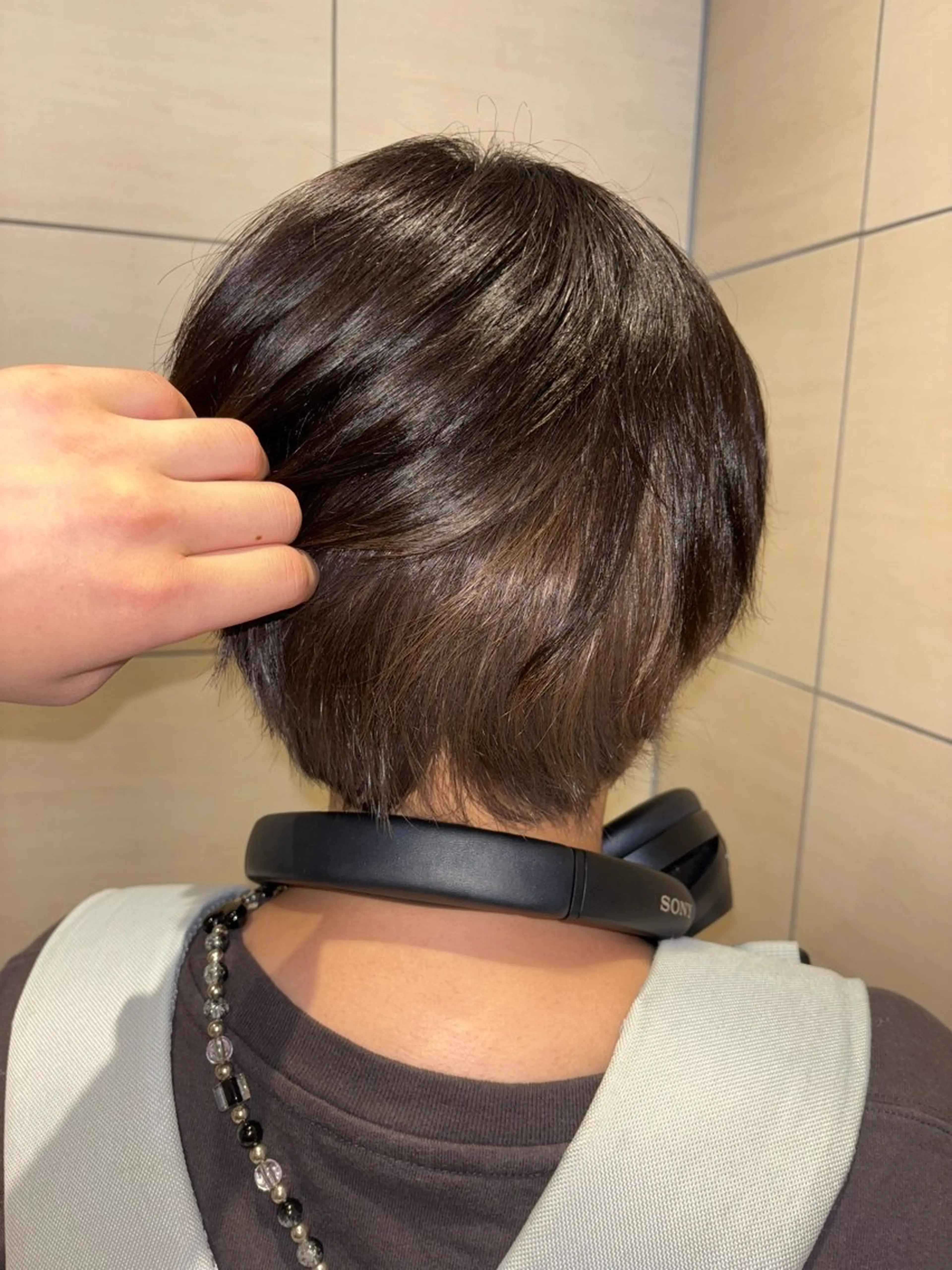 ショート ヘアカラー リン🔔ボブ cut ベージュカラー🤎のヘアスタイル