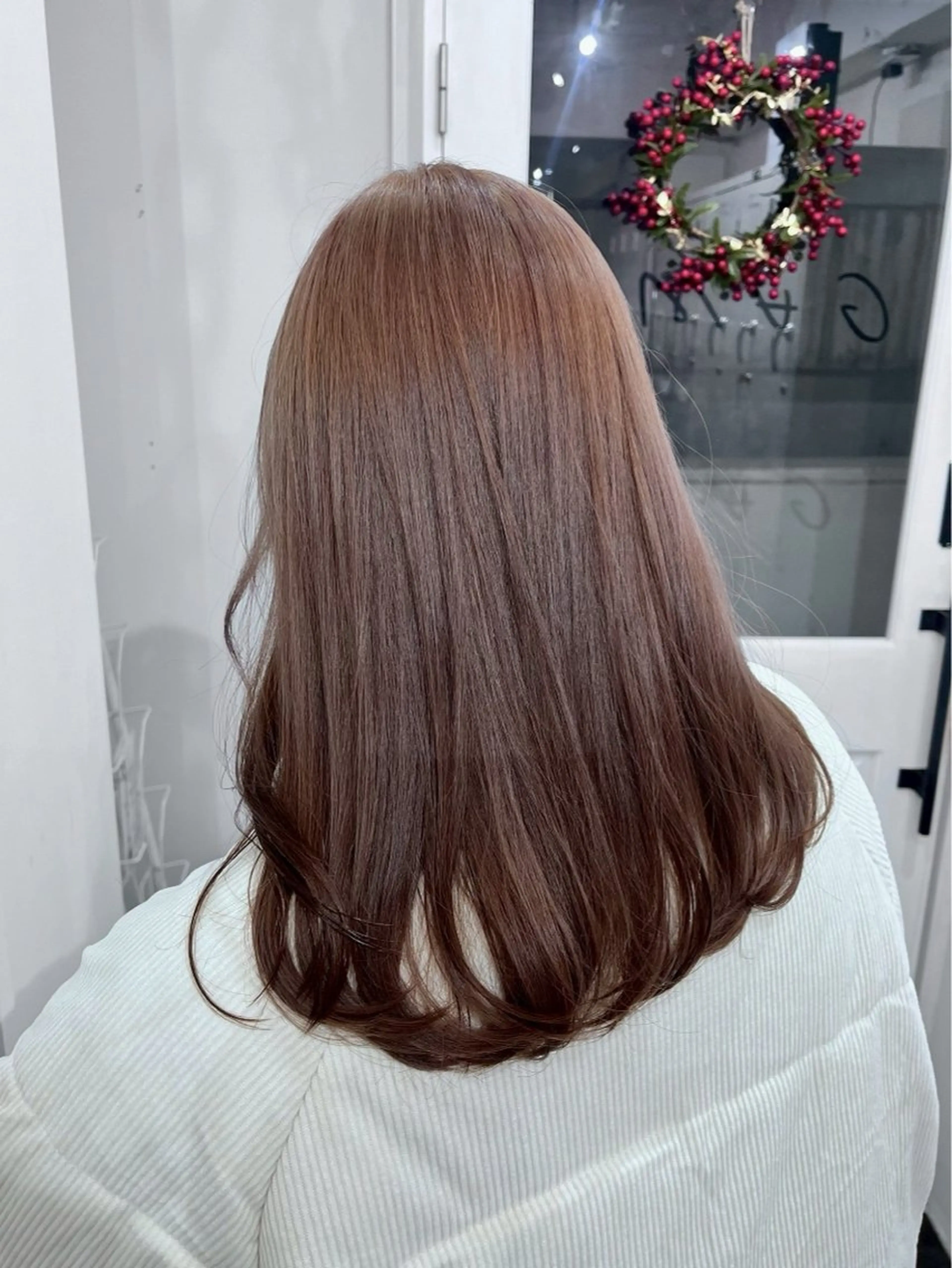 セミロング 🎀ハイトーン×艶髪 🎀さや 💜のヘアスタイル