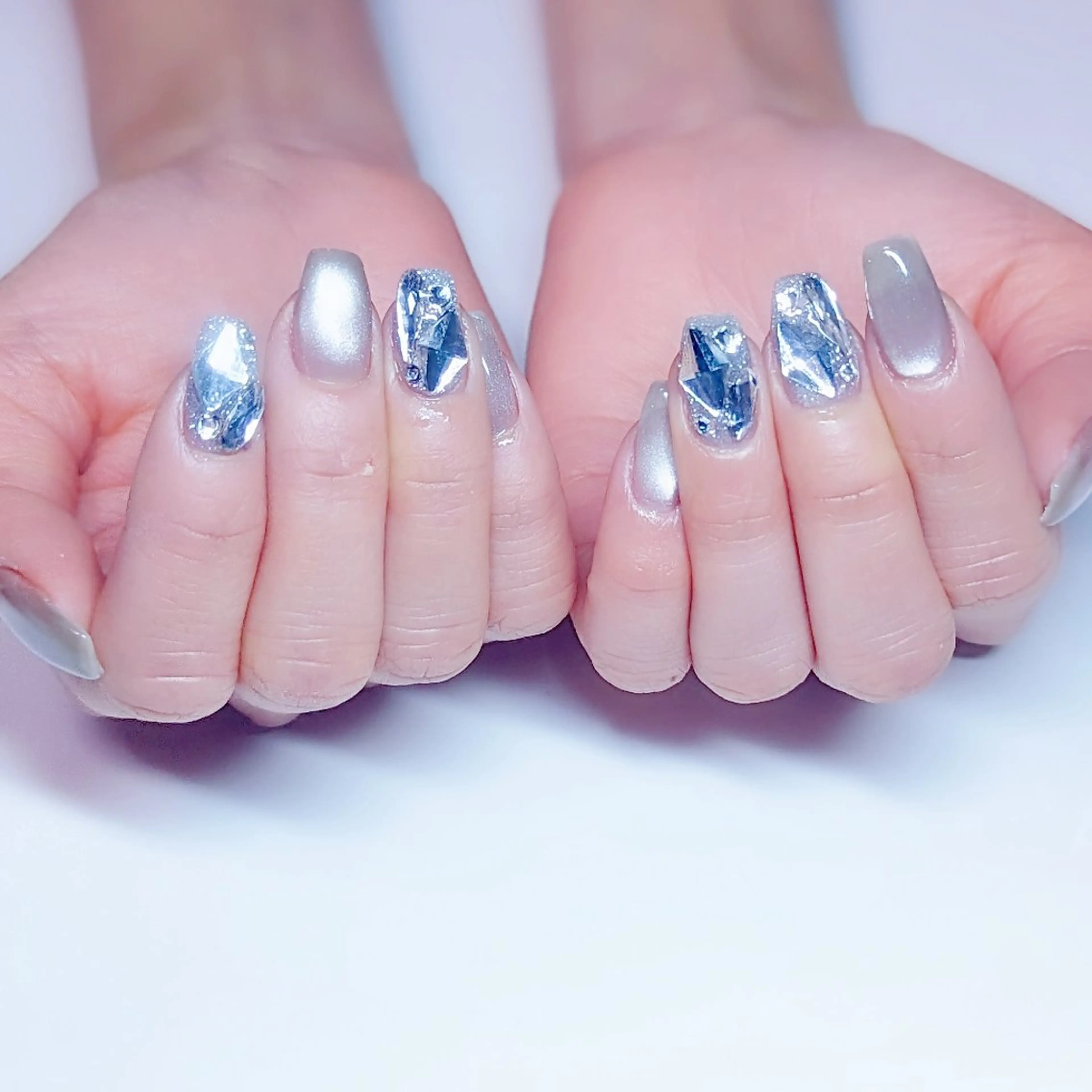 ネイル アートネイル マグネットネイル ハンドネイル フットネイル クロキ 。のネイルデザイン