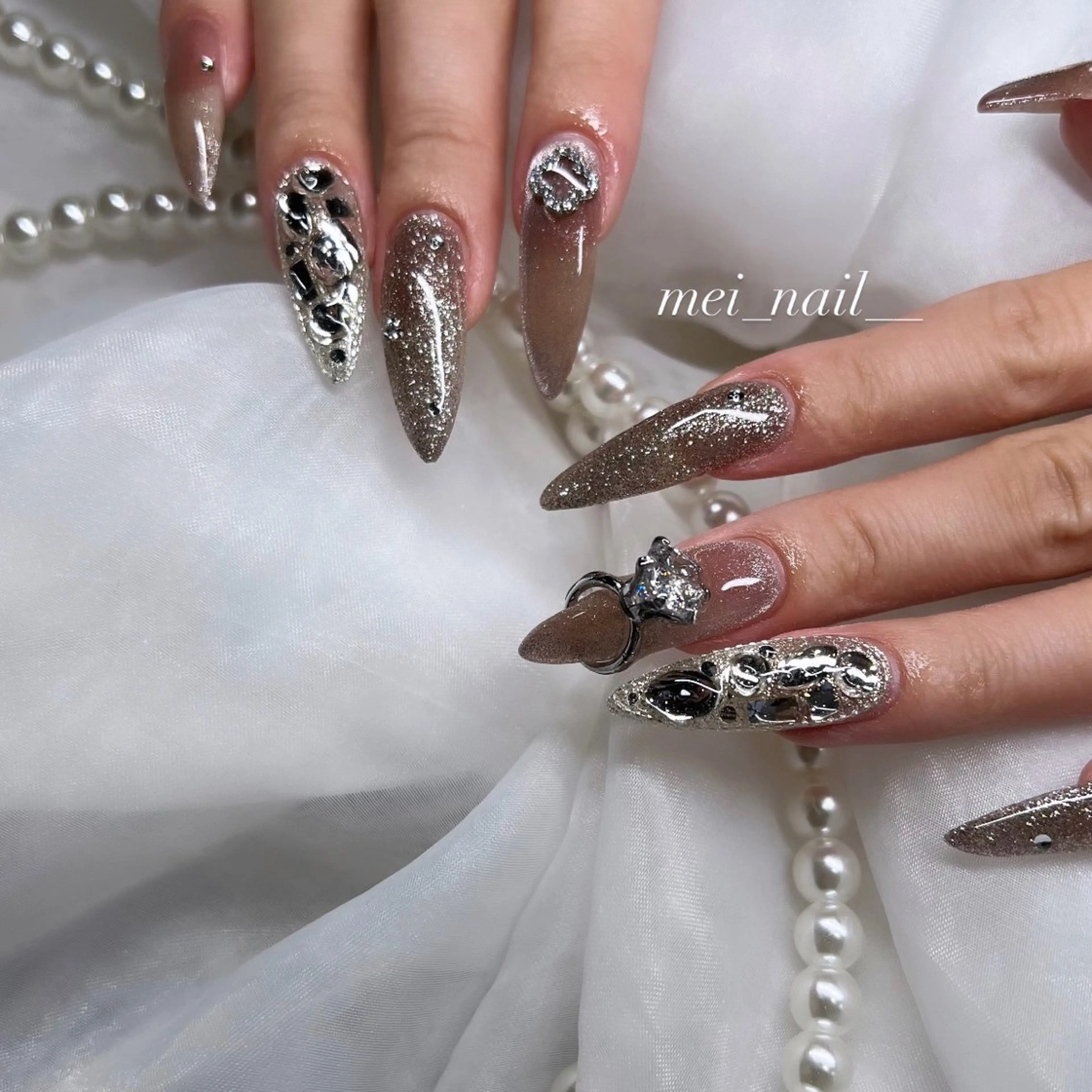 ネイル est nail所属・永山 芽生子のネイルデザイン