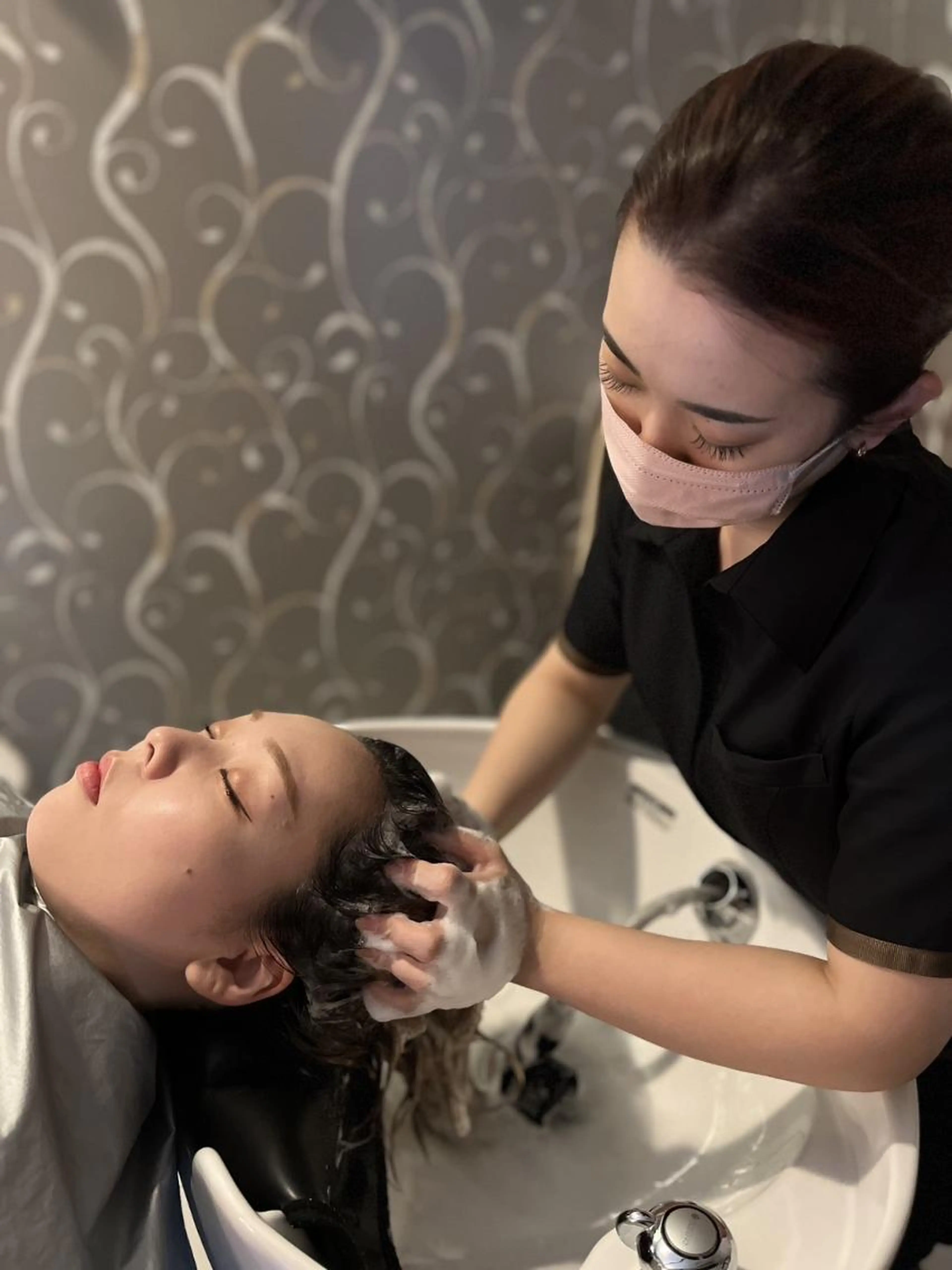 眼精疲労/首肩こり　お悩み改善ヘッドスパ60分の写真