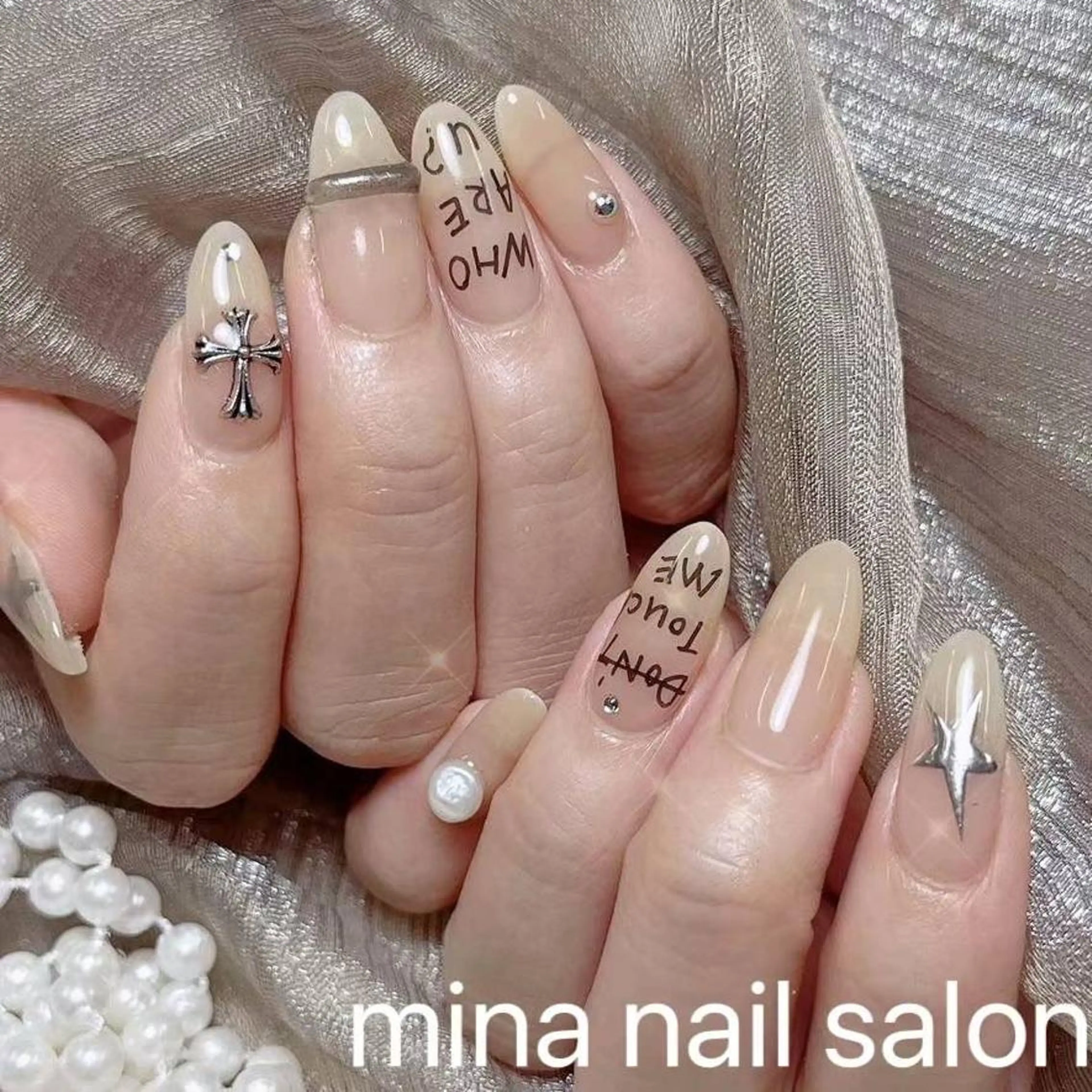 ネイル 長さ出し フットネイル フレンチネイル ガラスフレンチ 韓国ネイル 🐾みき 🧸のネイルデザイン