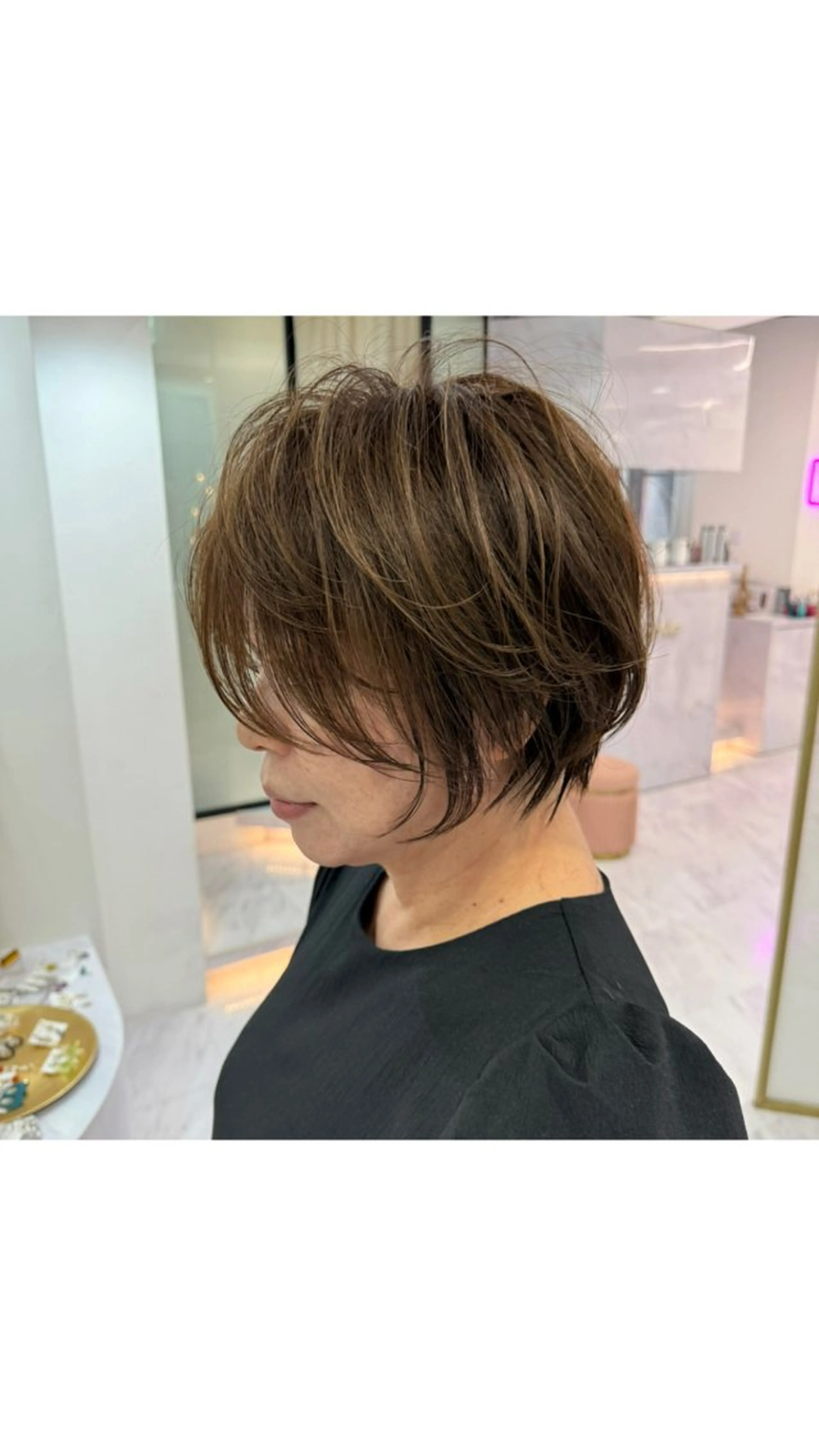 ショート カラー ハイライトカラー ハイライト ショートヘア 🌟TOSHI/透明 感カラー/ショートのヘアスタイル