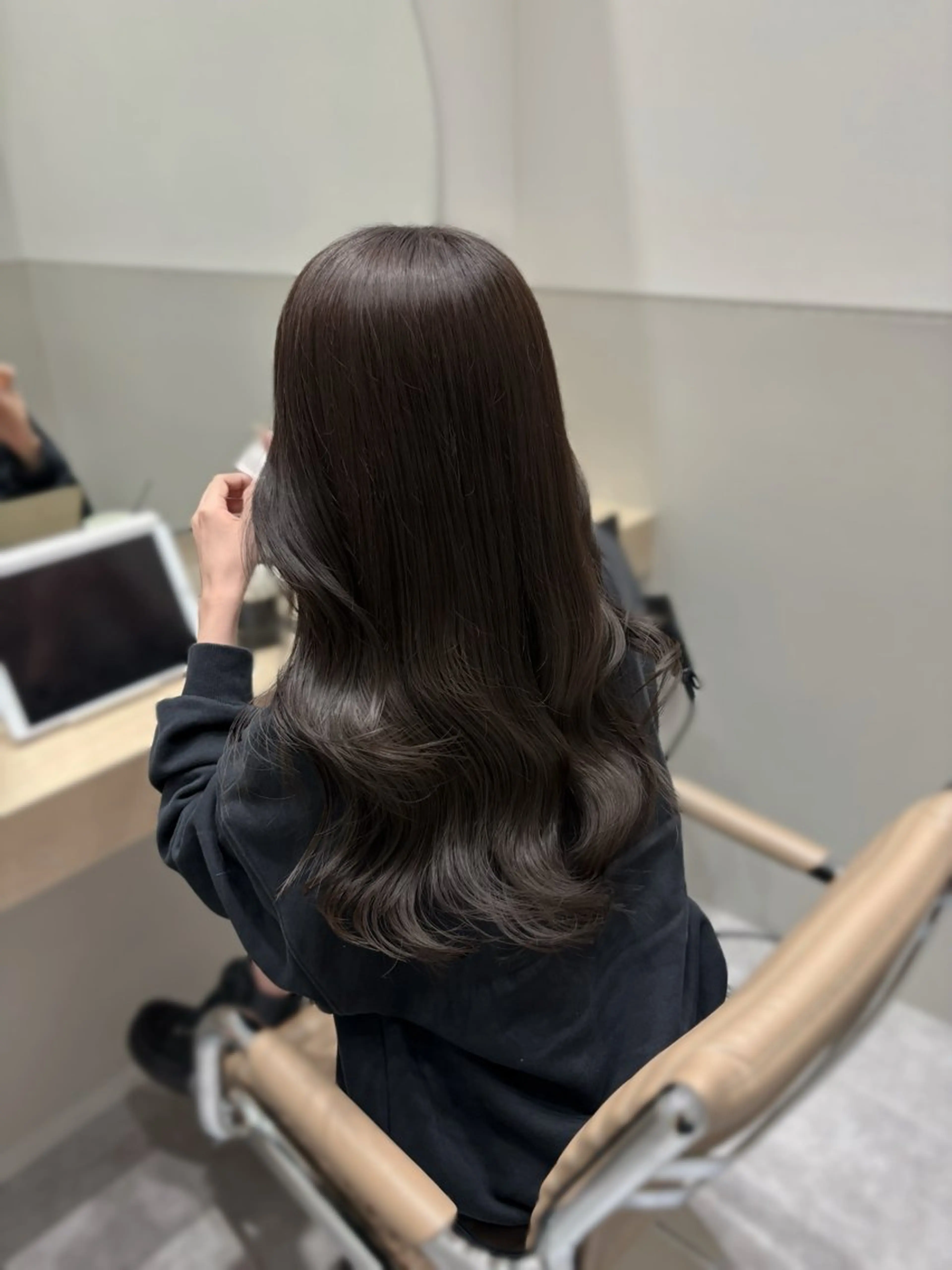 ロング カラー カット ヘアカラー トリートメント ナツミ/透明感カラー /酸性ストレートのヘアスタイル