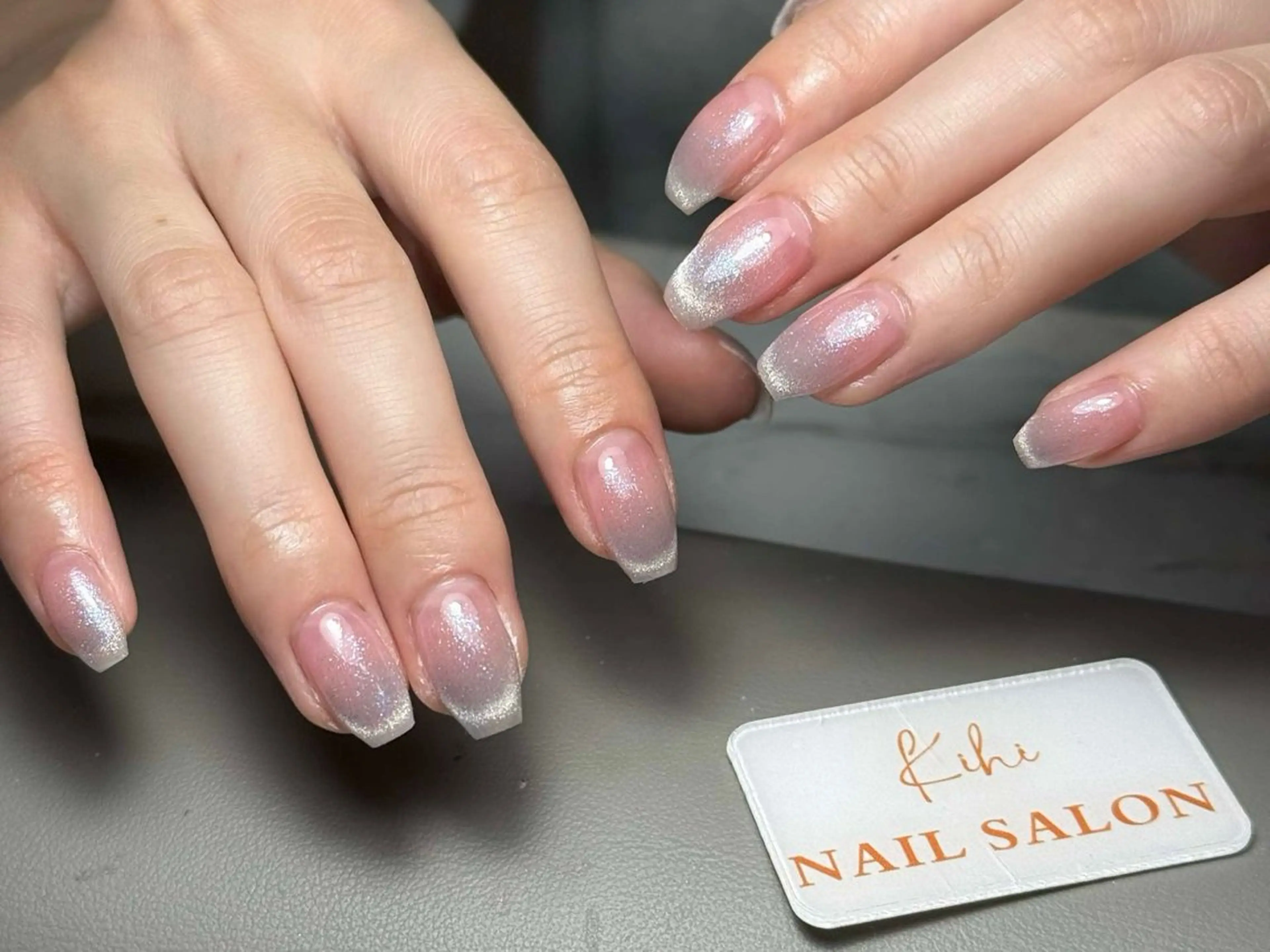 ネイル アートネイル フレンチネイル ジェルネイル グラデーション 韓国ネイル ハンドネイル 💕鈴木ユリ パラジェル/オフ無料のネイルデザイン