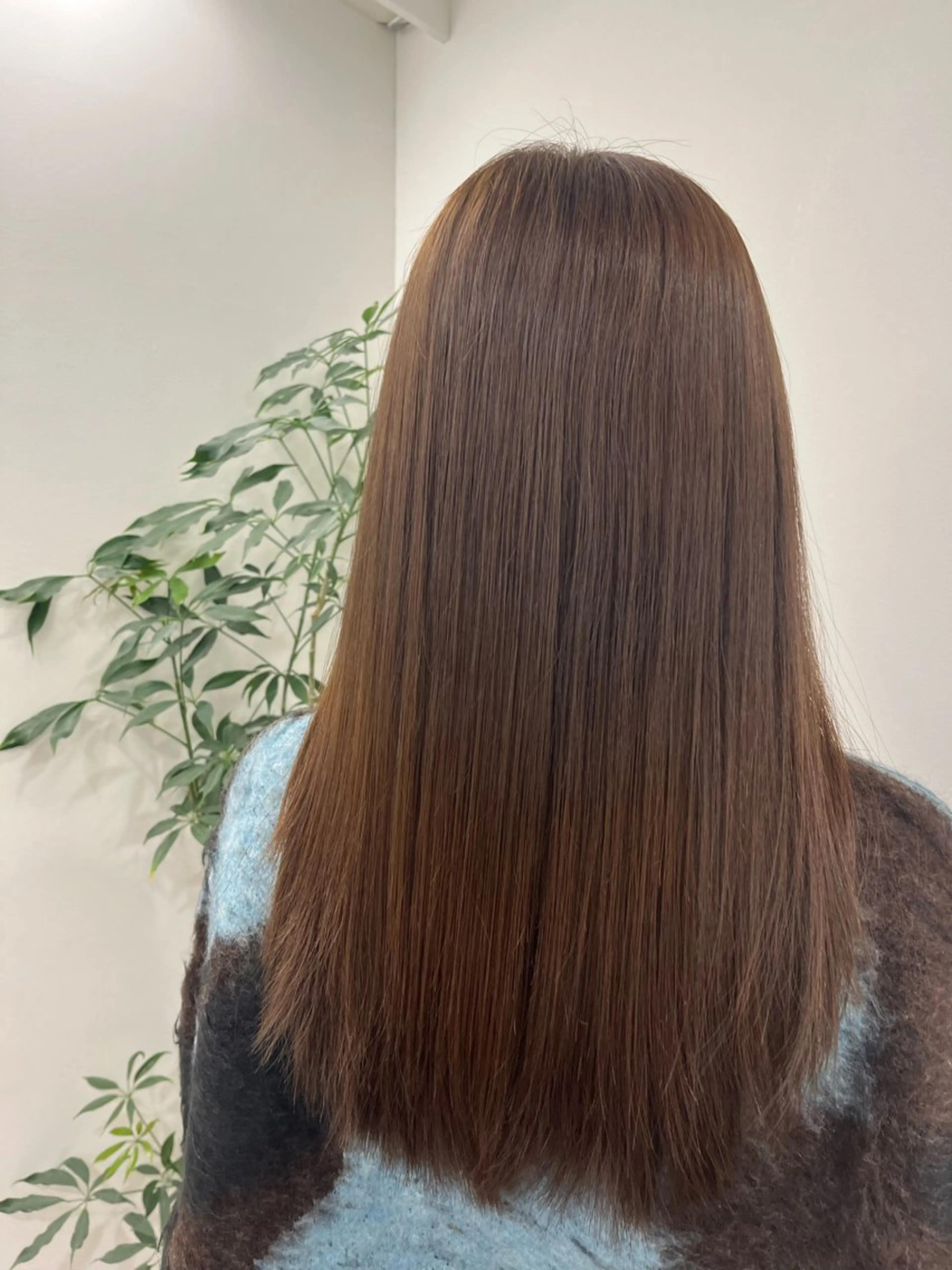 ミディアム カラー ブラウンカラー AIR横浜所属・宝徳 伶奈のヘアスタイル