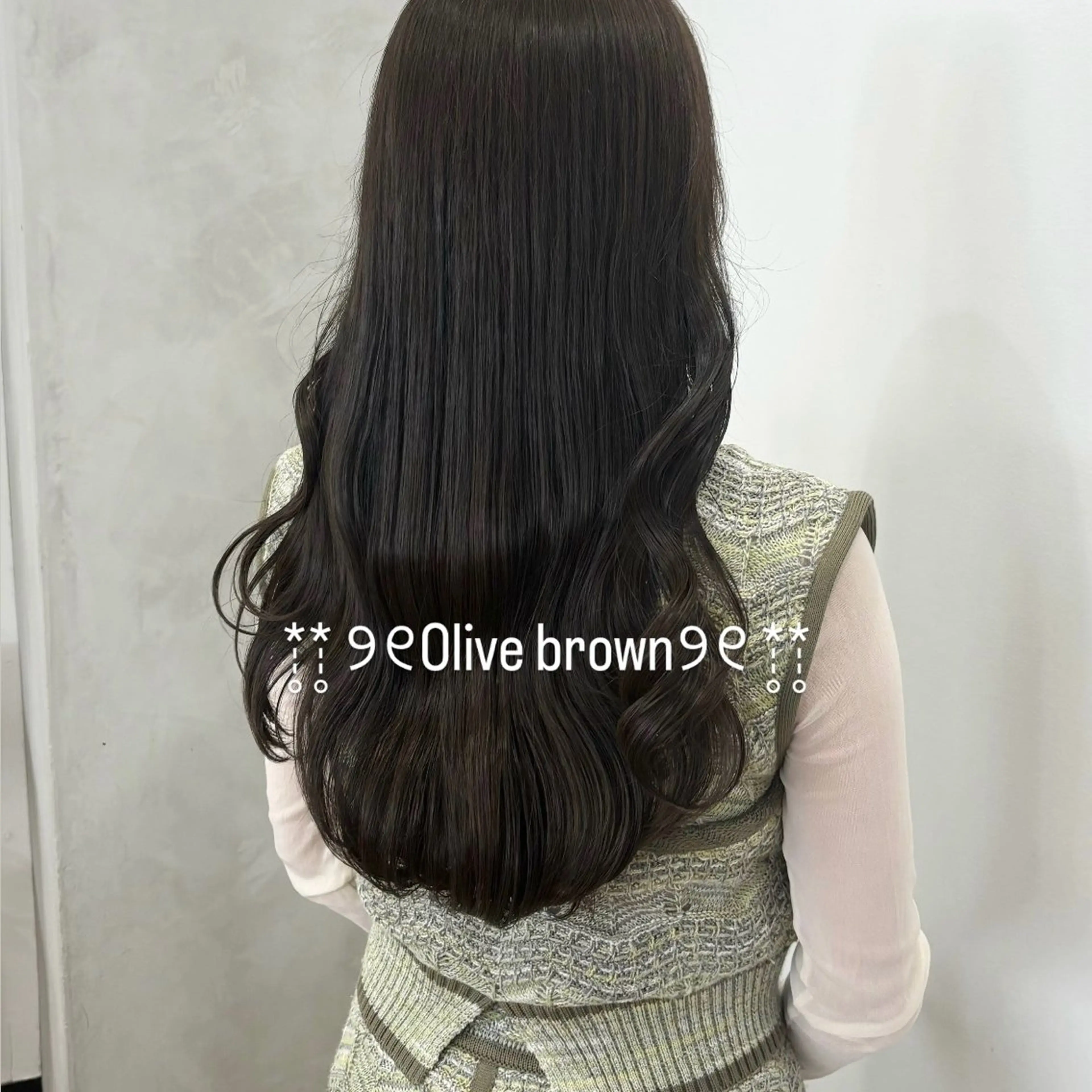 ロング カラー 𝑴𝒊𝒌𝒖💝 透明感モテカラーのヘアスタイル