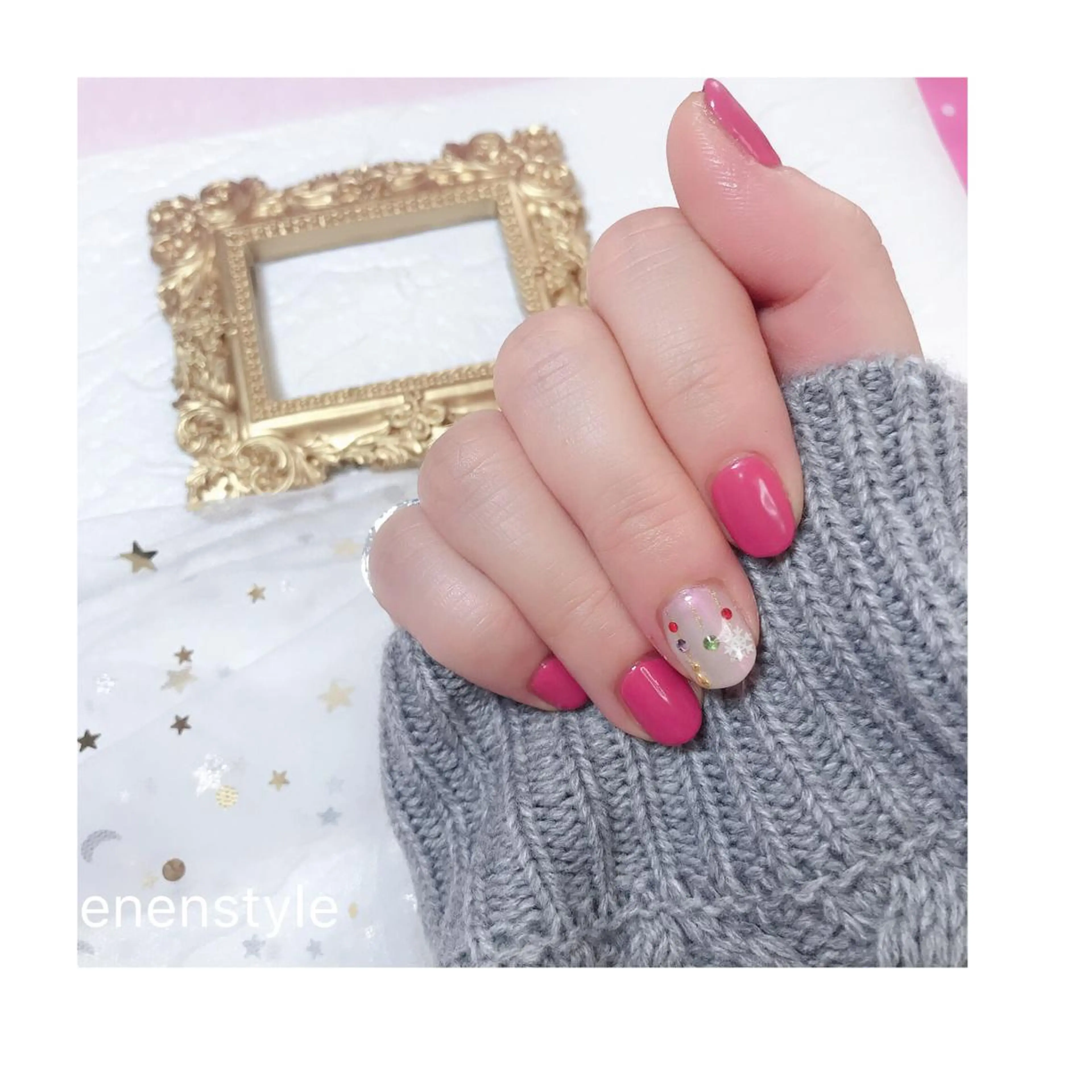 ショート ネイル クリスマス ジェルネイル ニュアンスネイル オフィスネイル ワンカラーネイル 👑enen style👑のネイルデザイン