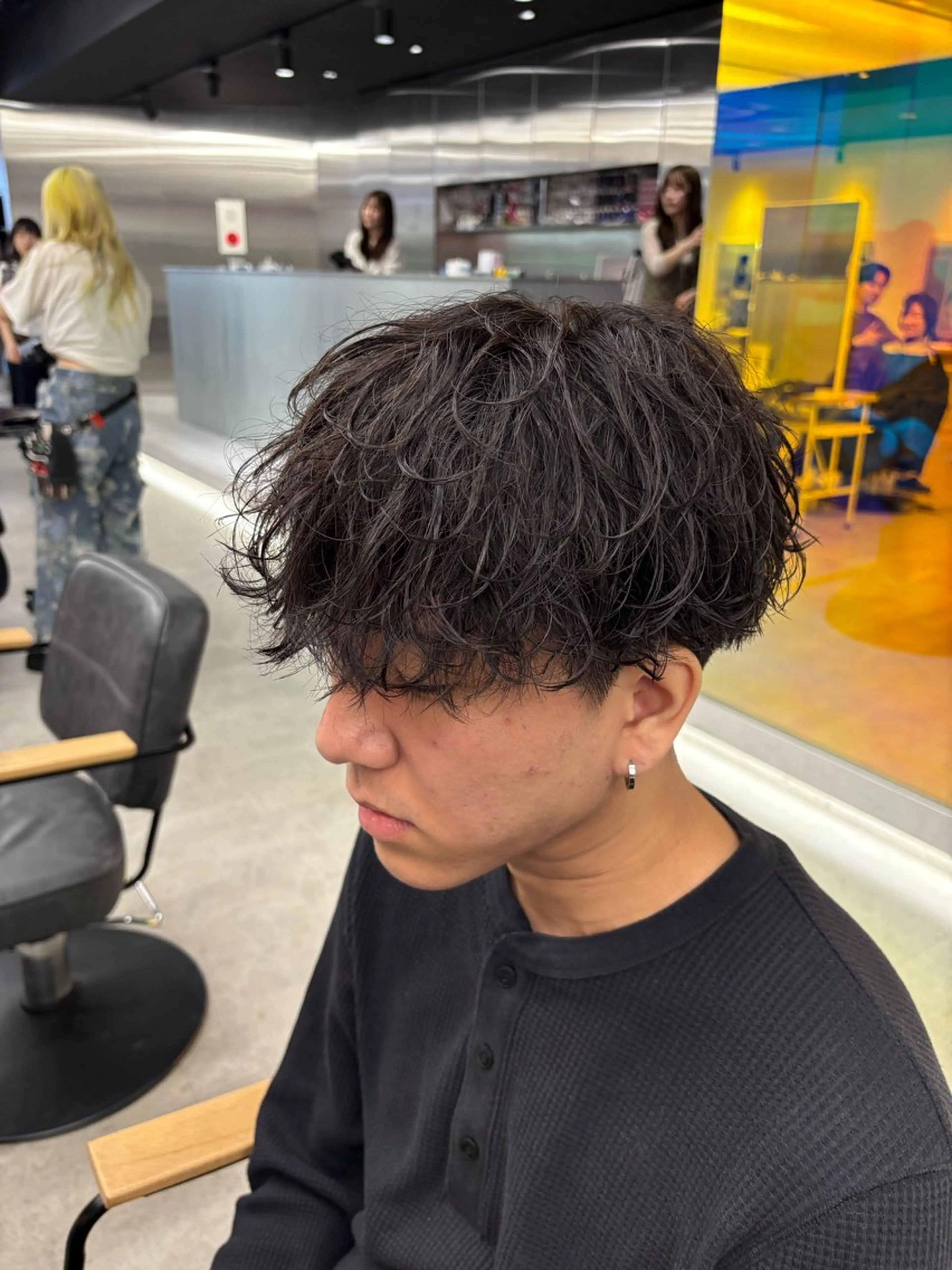 ショート パーマ メンズ メンズパーマ プードルパーマ 学生（メンズ向け） スパイキーショート 波巻きパーマ カット パーマ シャドウパーマ/ ルーズパーマ/メンズのヘアスタイル